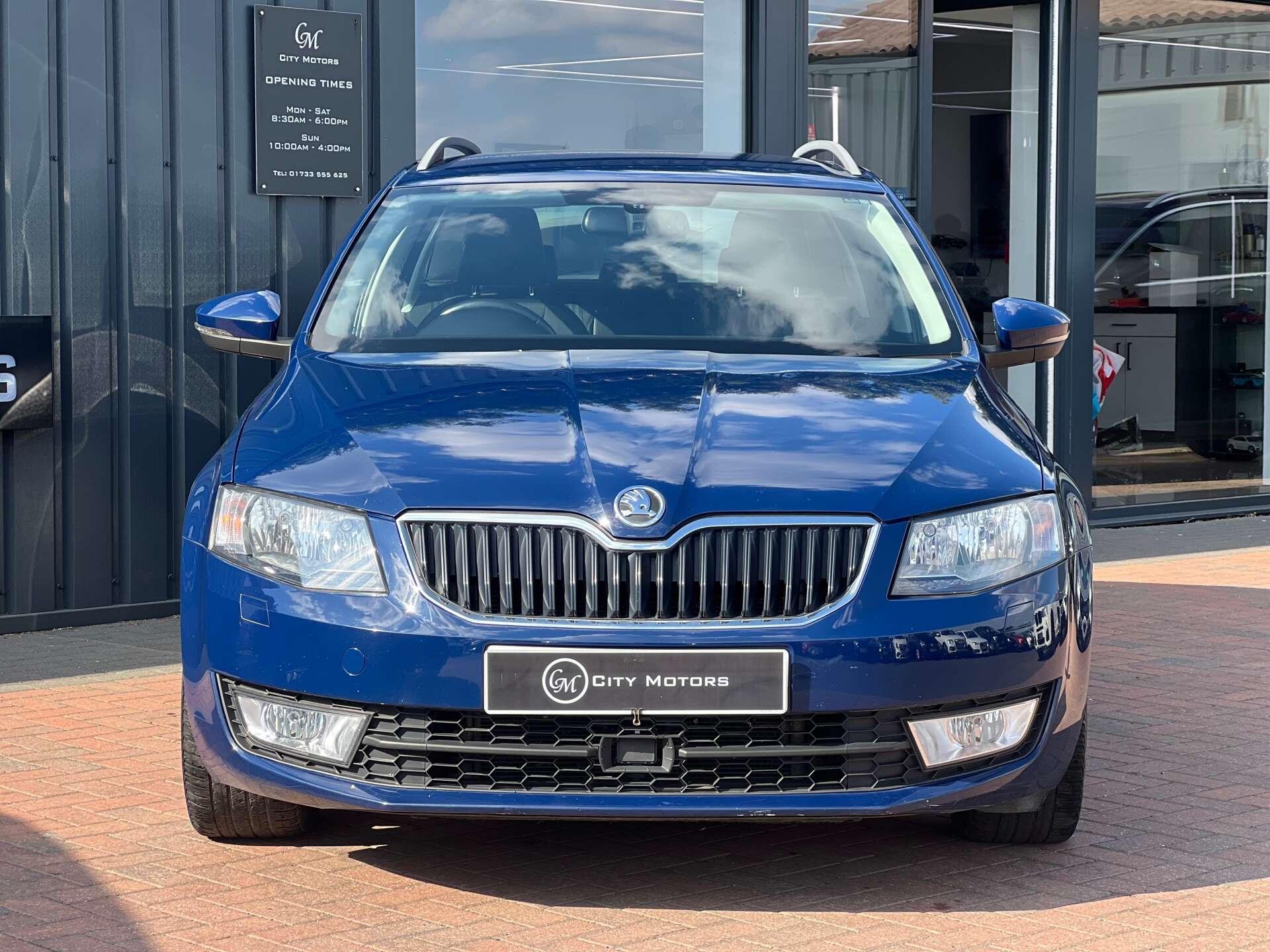 Skoda Octavia view 4