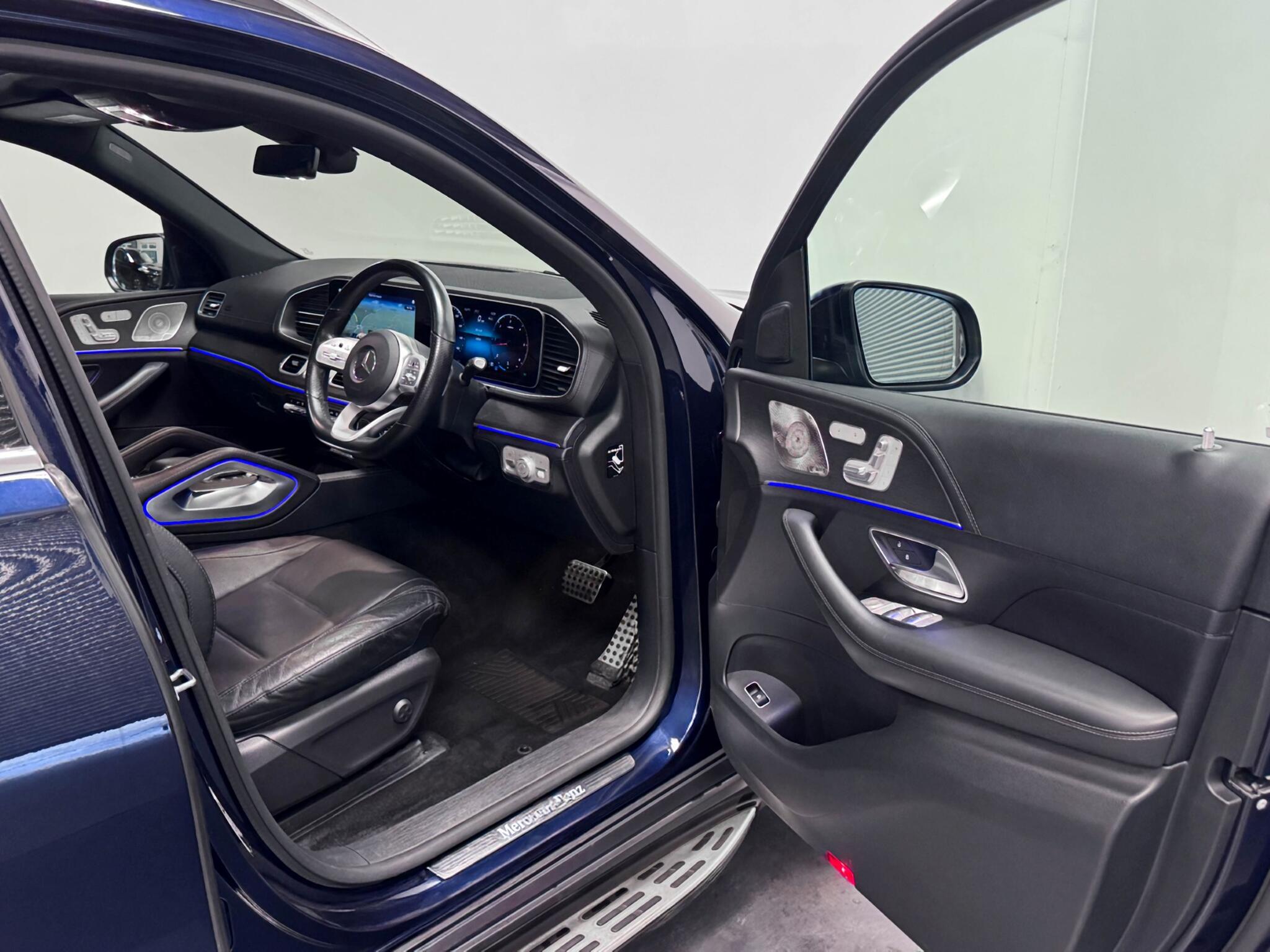 Mercedes-Benz GLE view 22