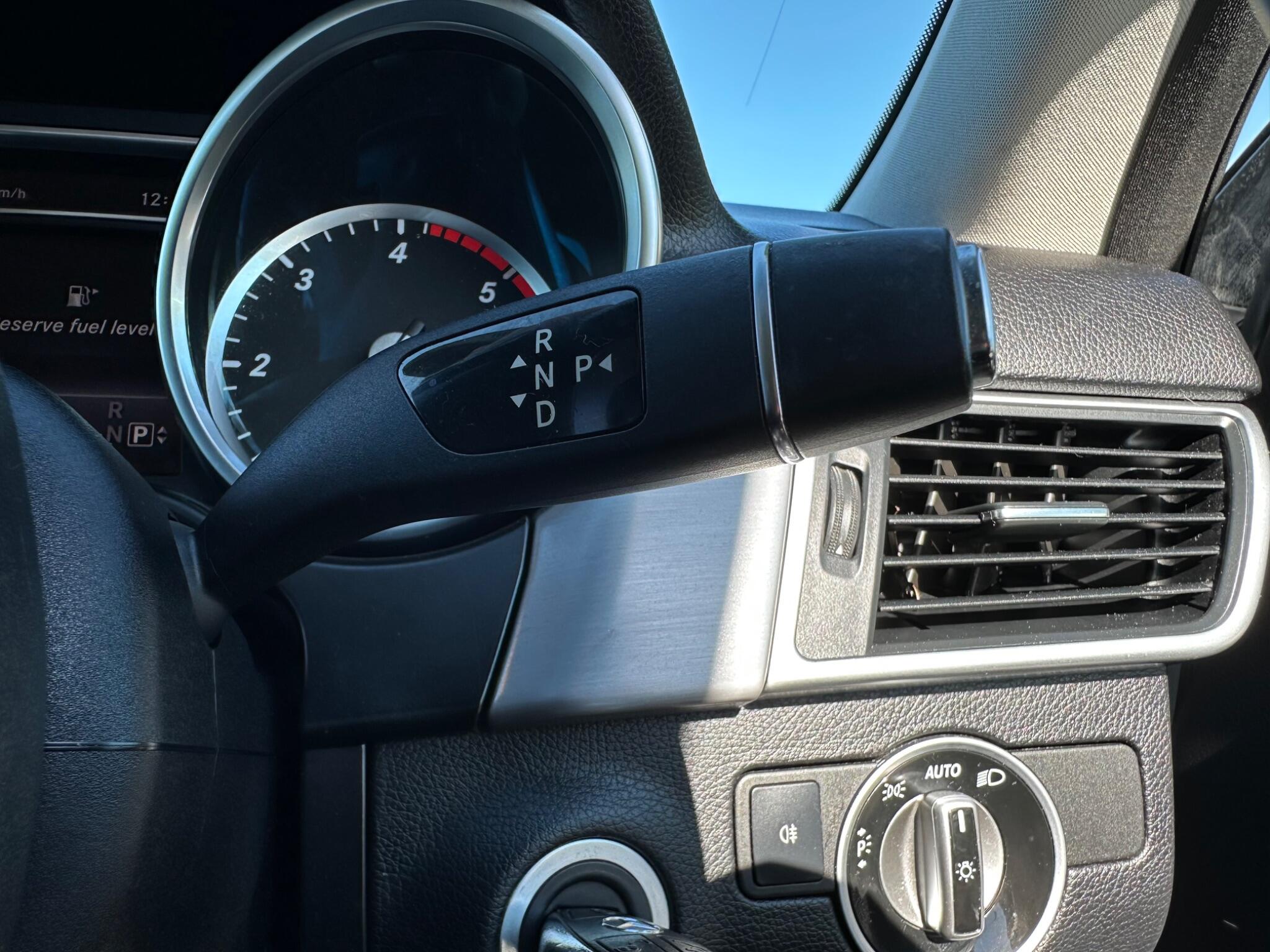 Mercedes-Benz M Class view 17