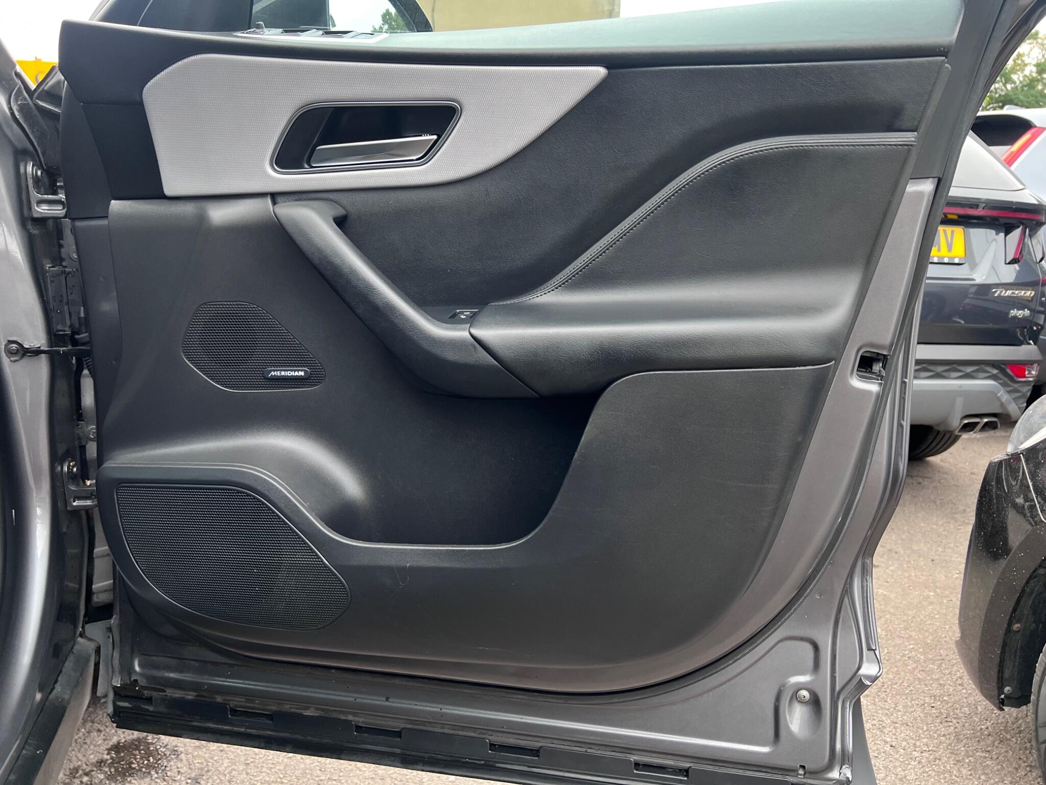 Jaguar F-Pace view 15