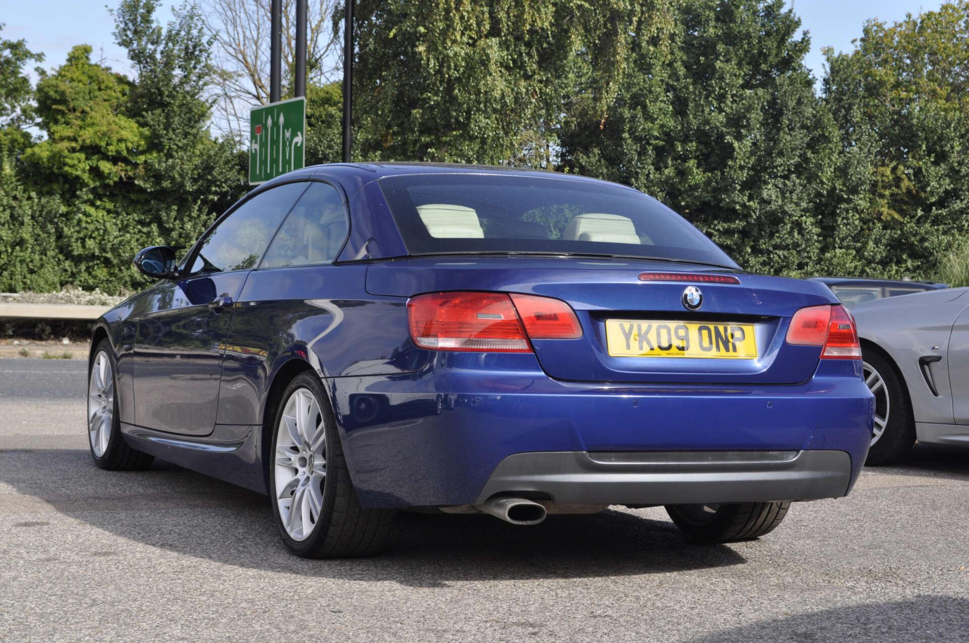 BMW 3 Series view 27