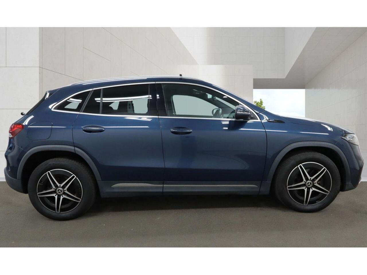 Mercedes-Benz Eqa view 5