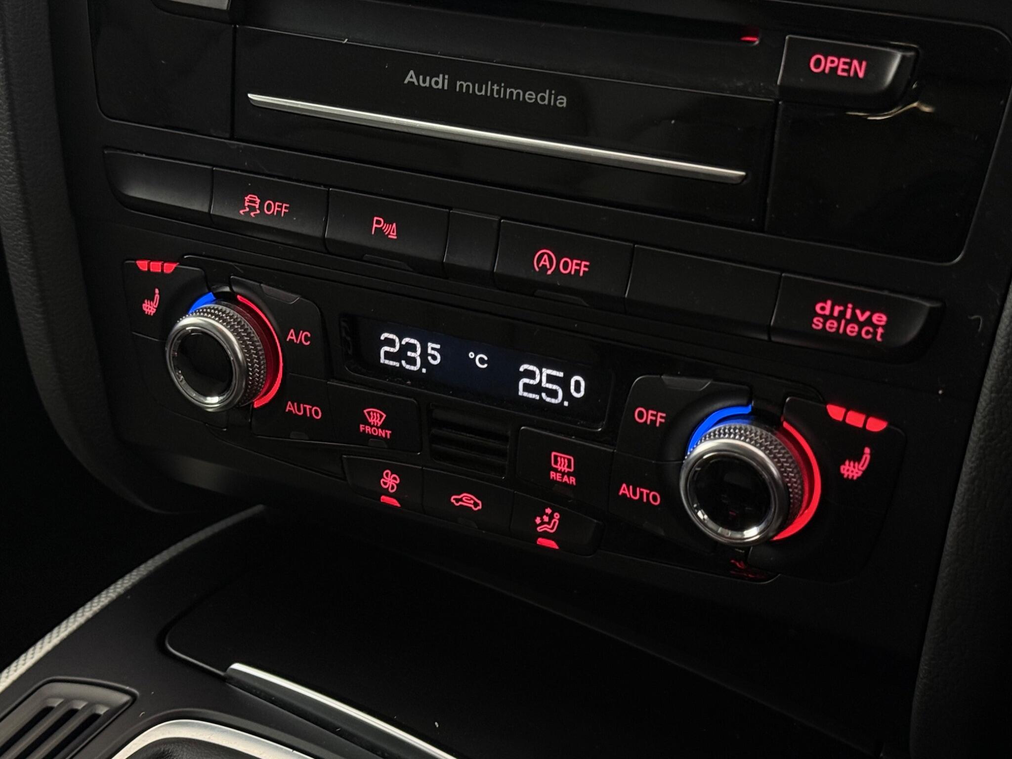 Audi A4 view 23