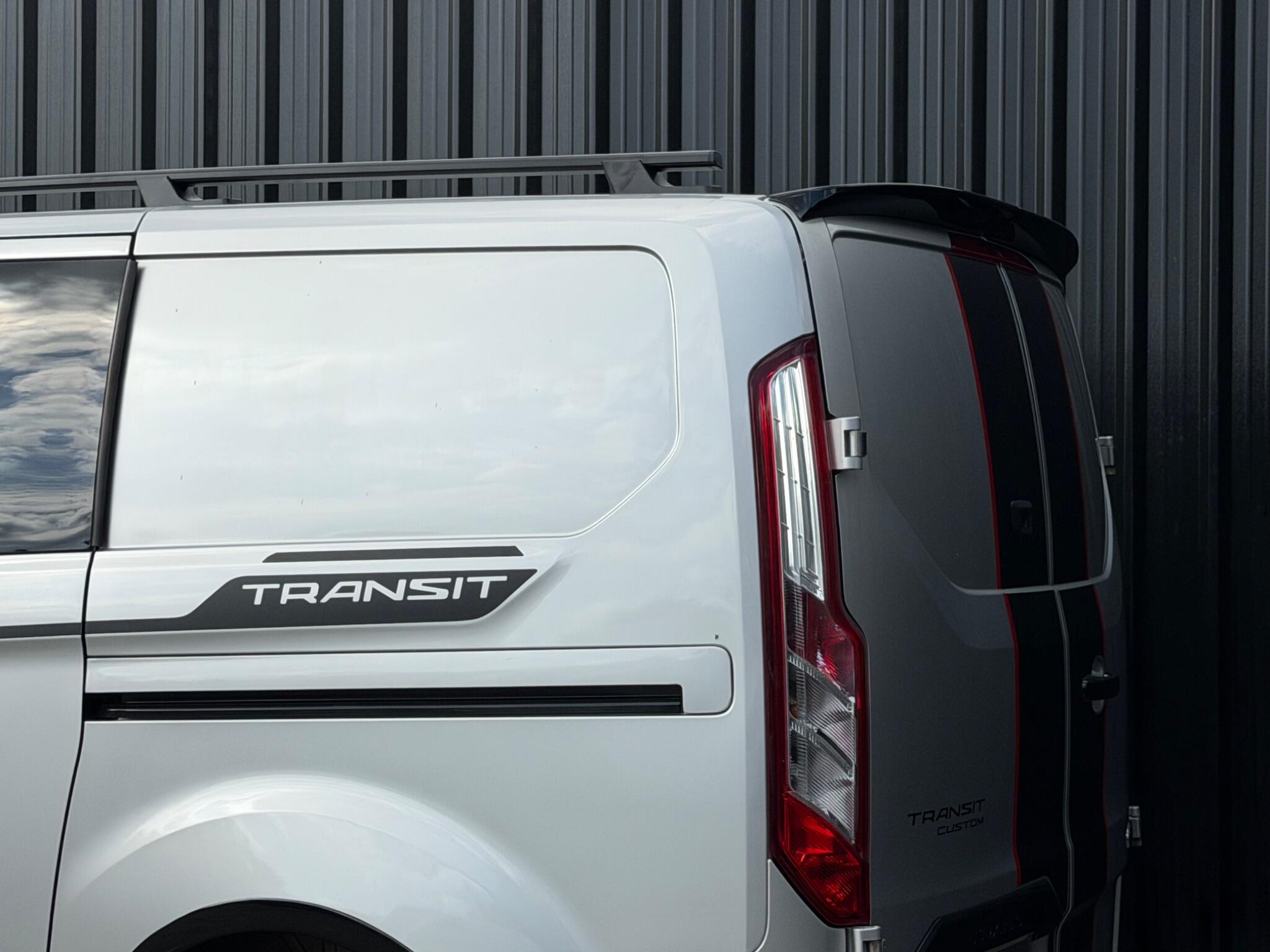 Ford Transit Custom view 37