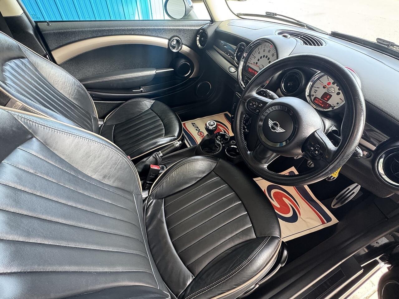 Mini Clubman view 11