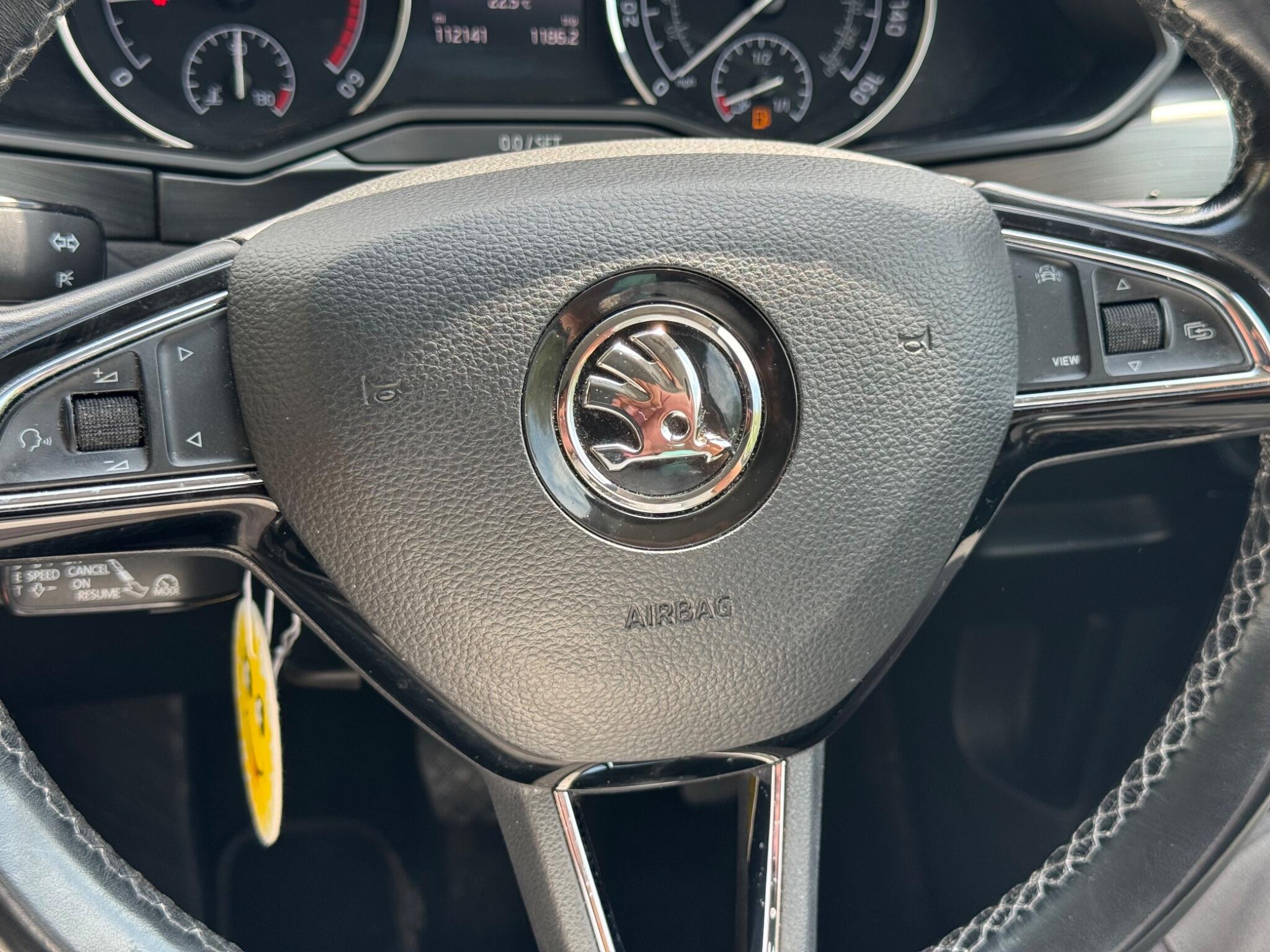 Skoda Superb view 40