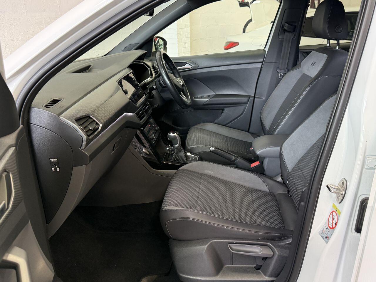 Volkswagen T-Cross view 45