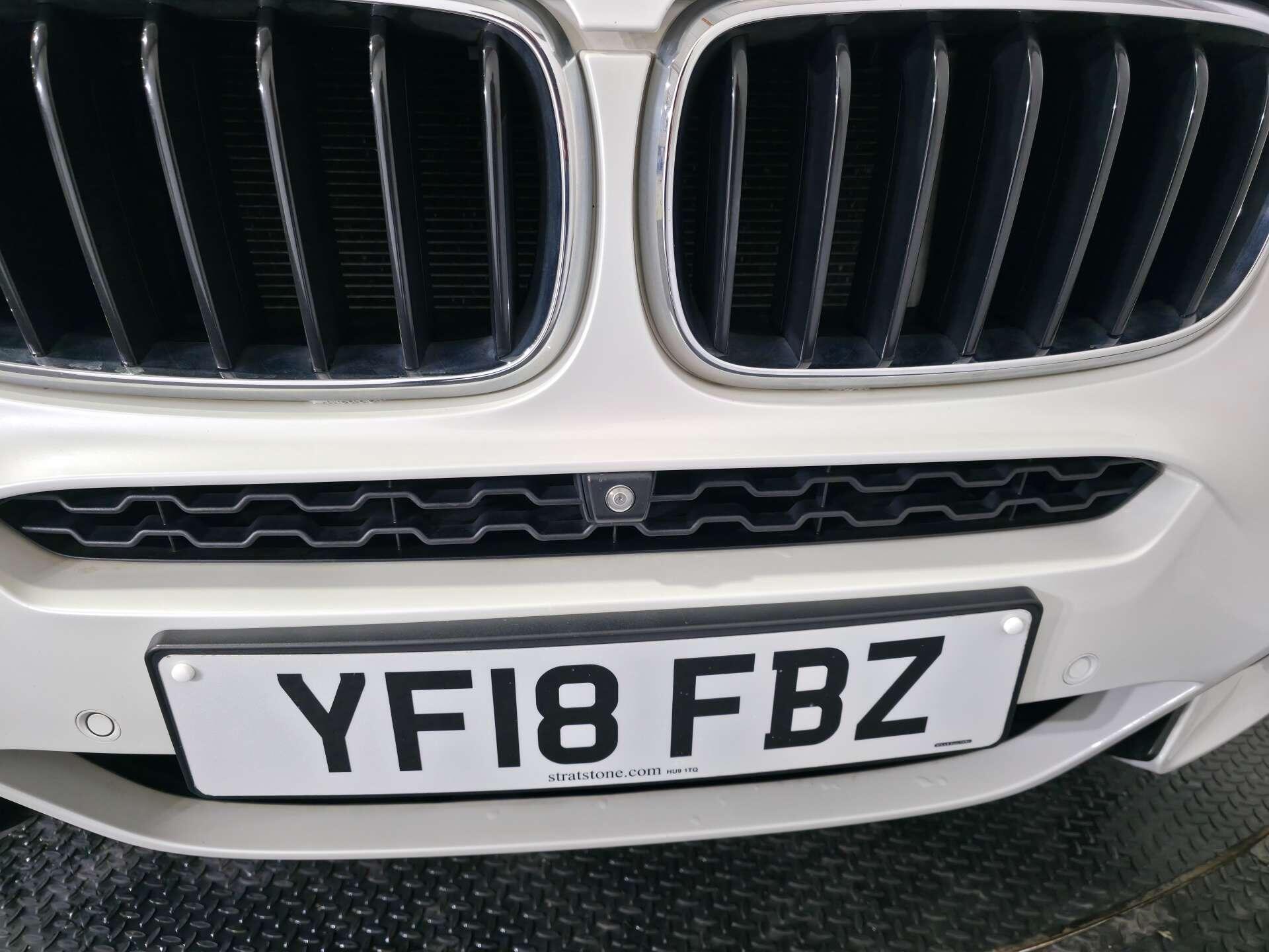BMW X6 view 21