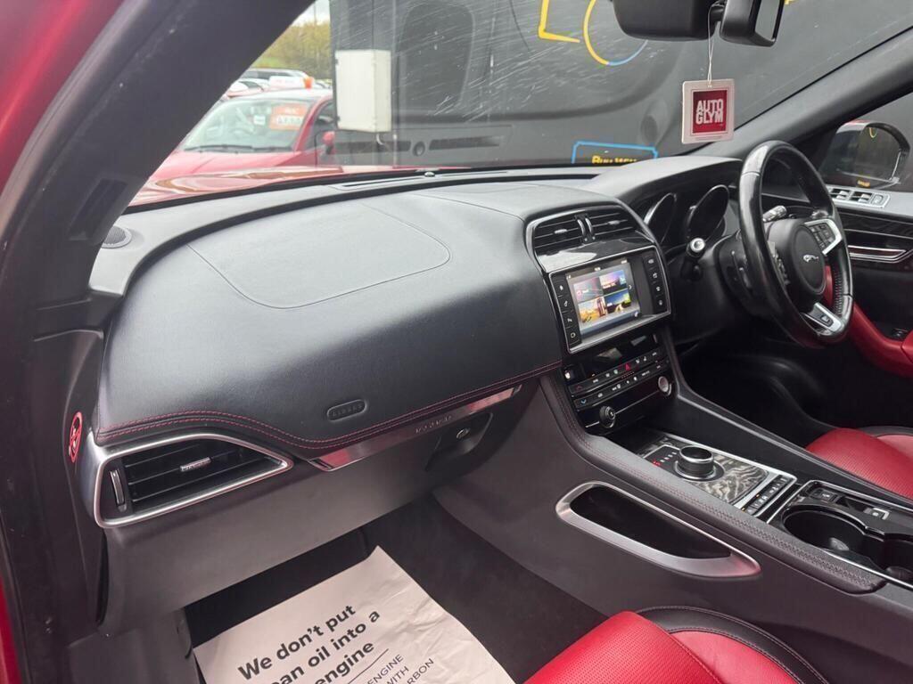 Jaguar F-Pace view 17
