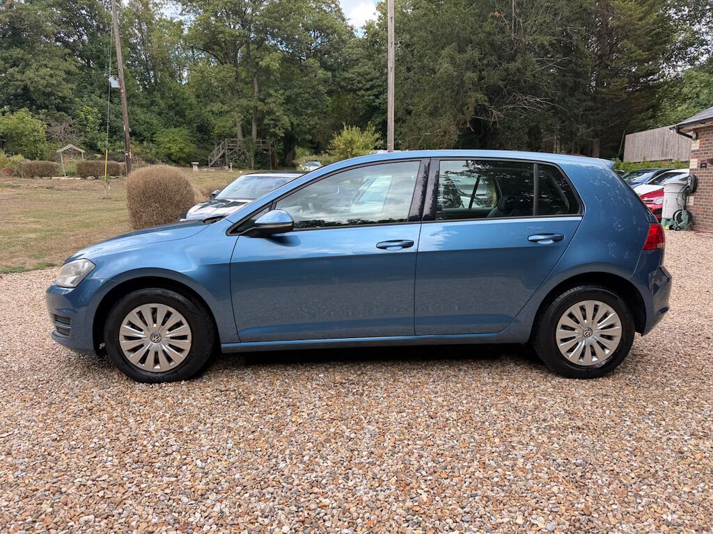 Volkswagen Golf view 10