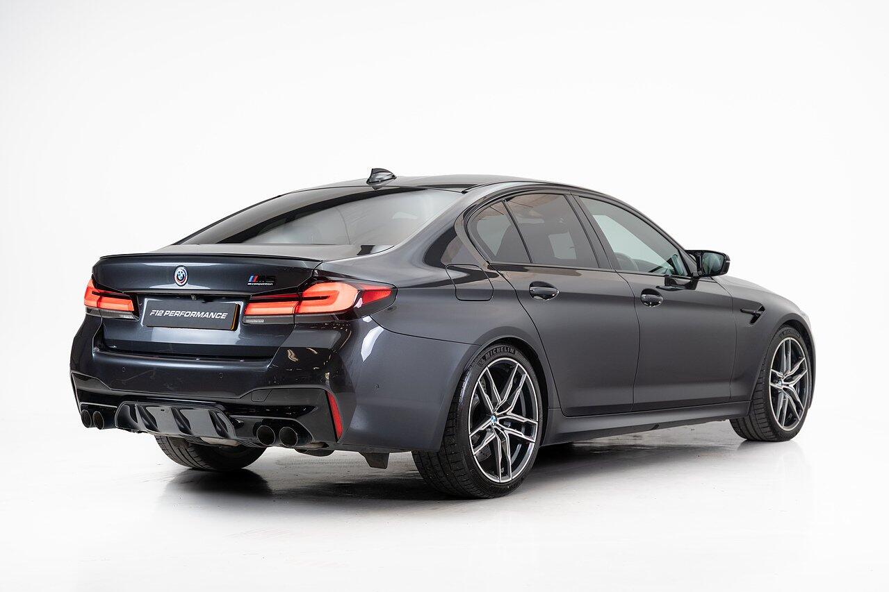 BMW M5 view 7