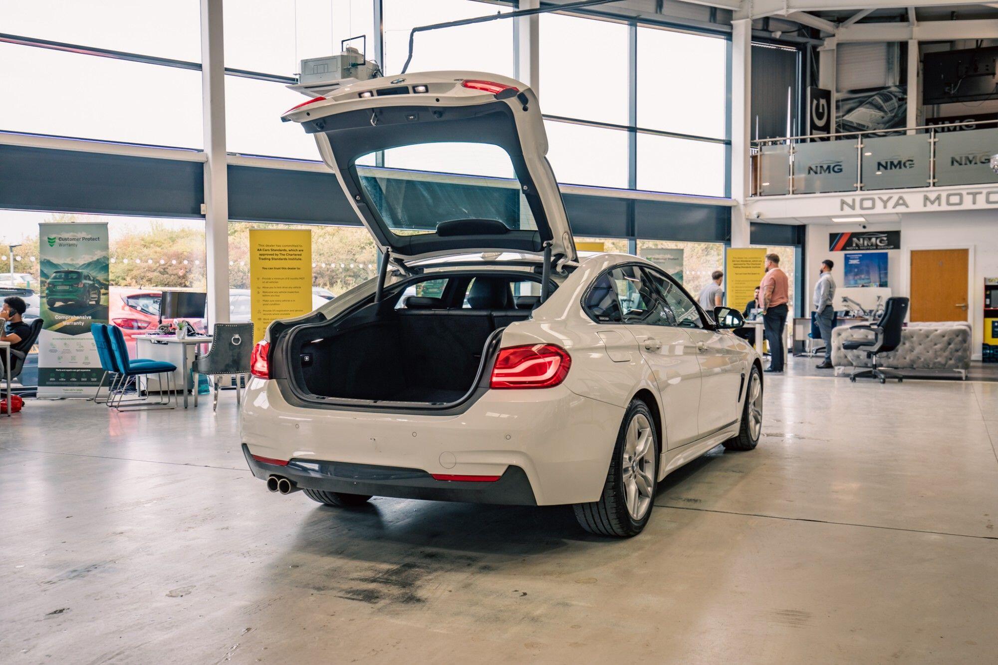 BMW 4 Series view 32