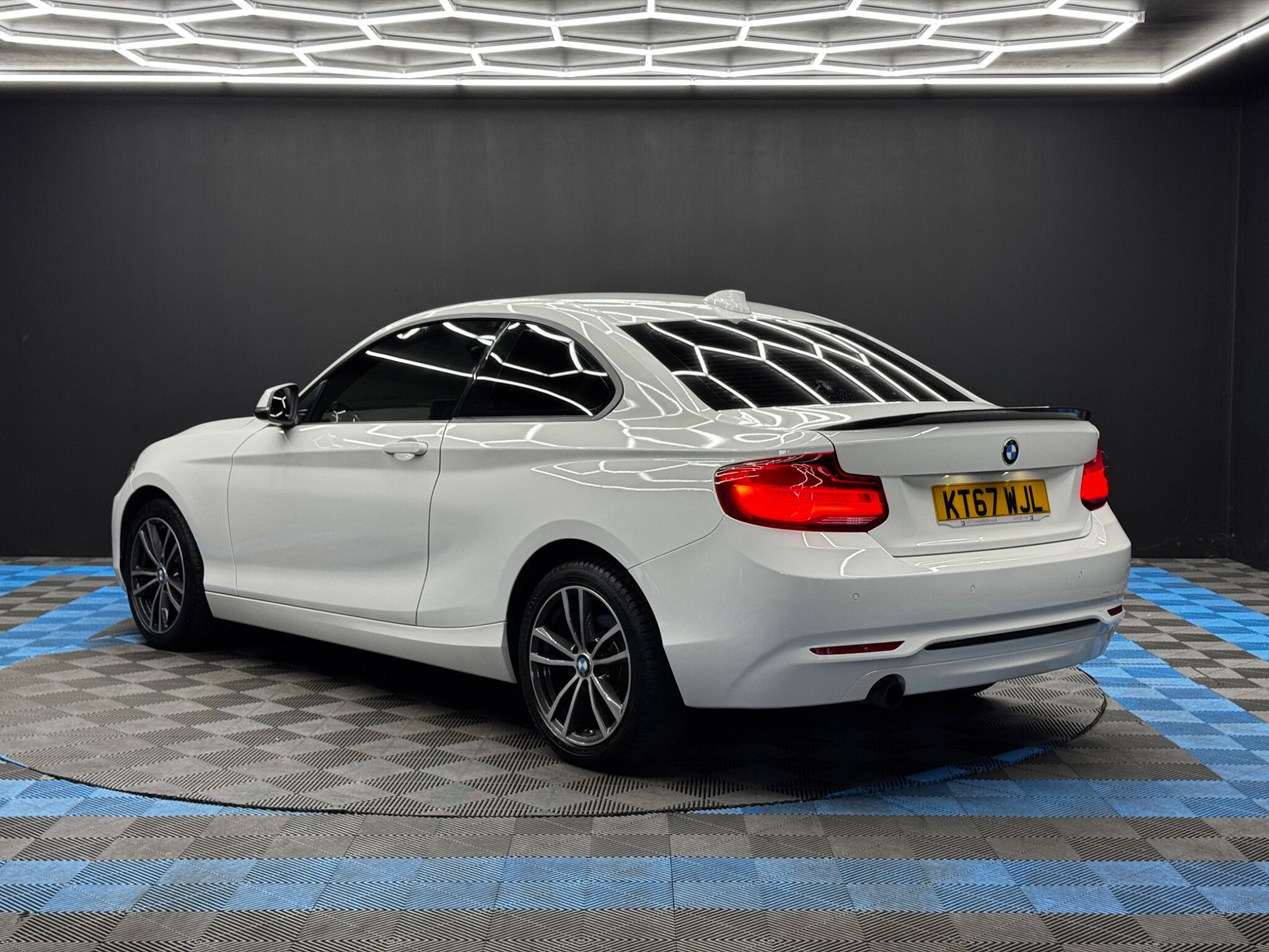 BMW 2 Series view 7
