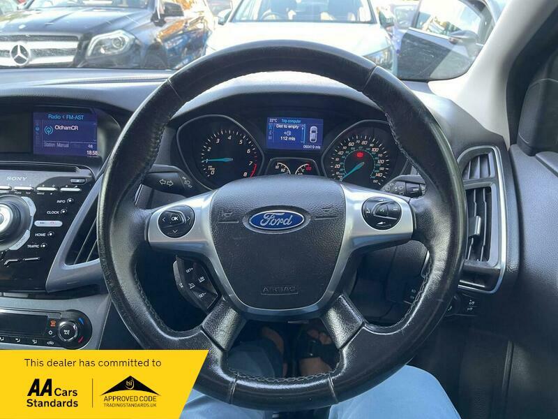 2014 Ford Focus image 32