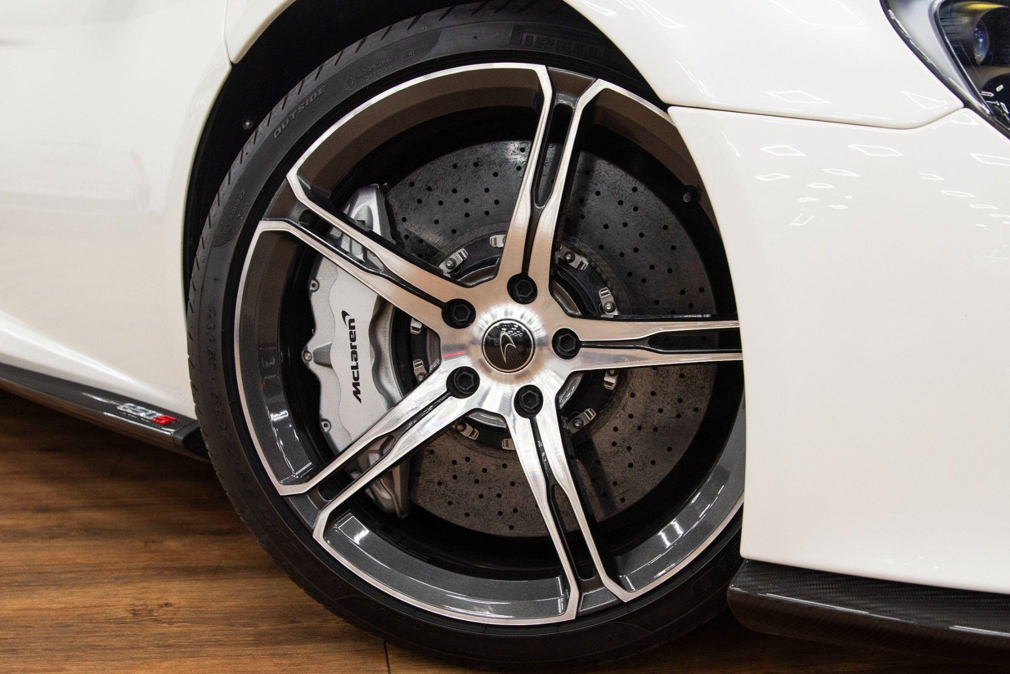 Mclaren 650s view 4