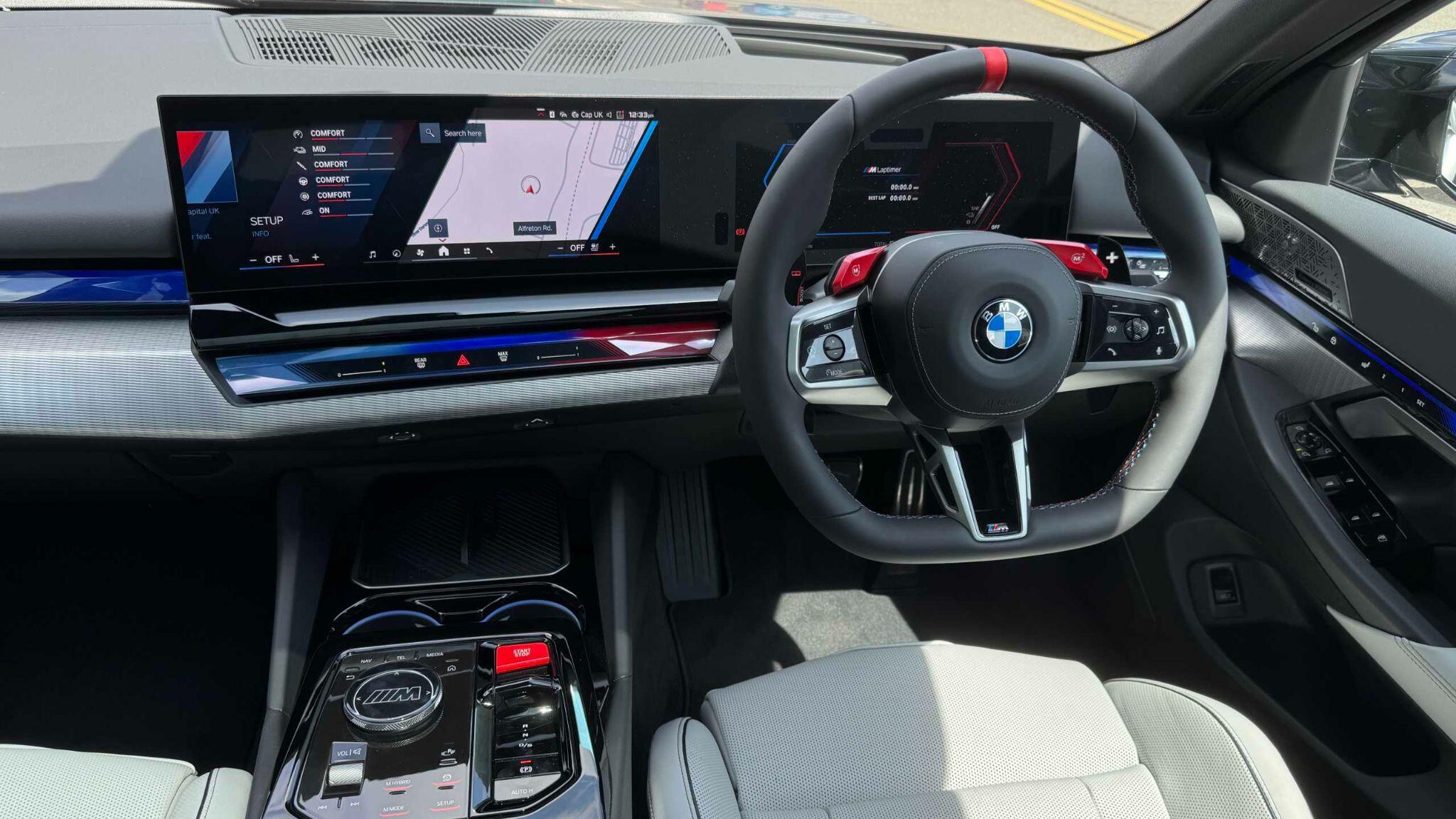 BMW M5 view 6