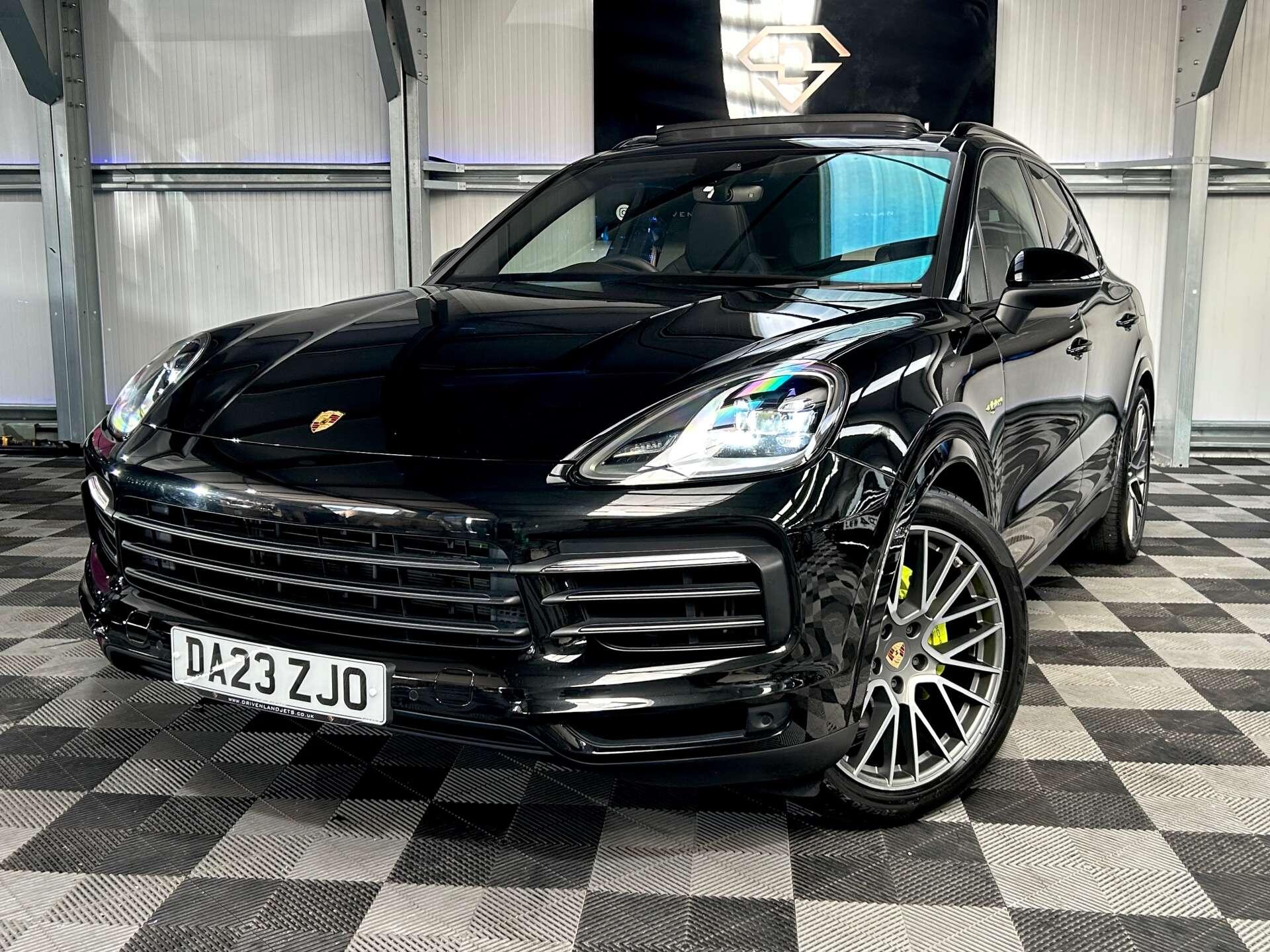 Porsche Cayenne view 8