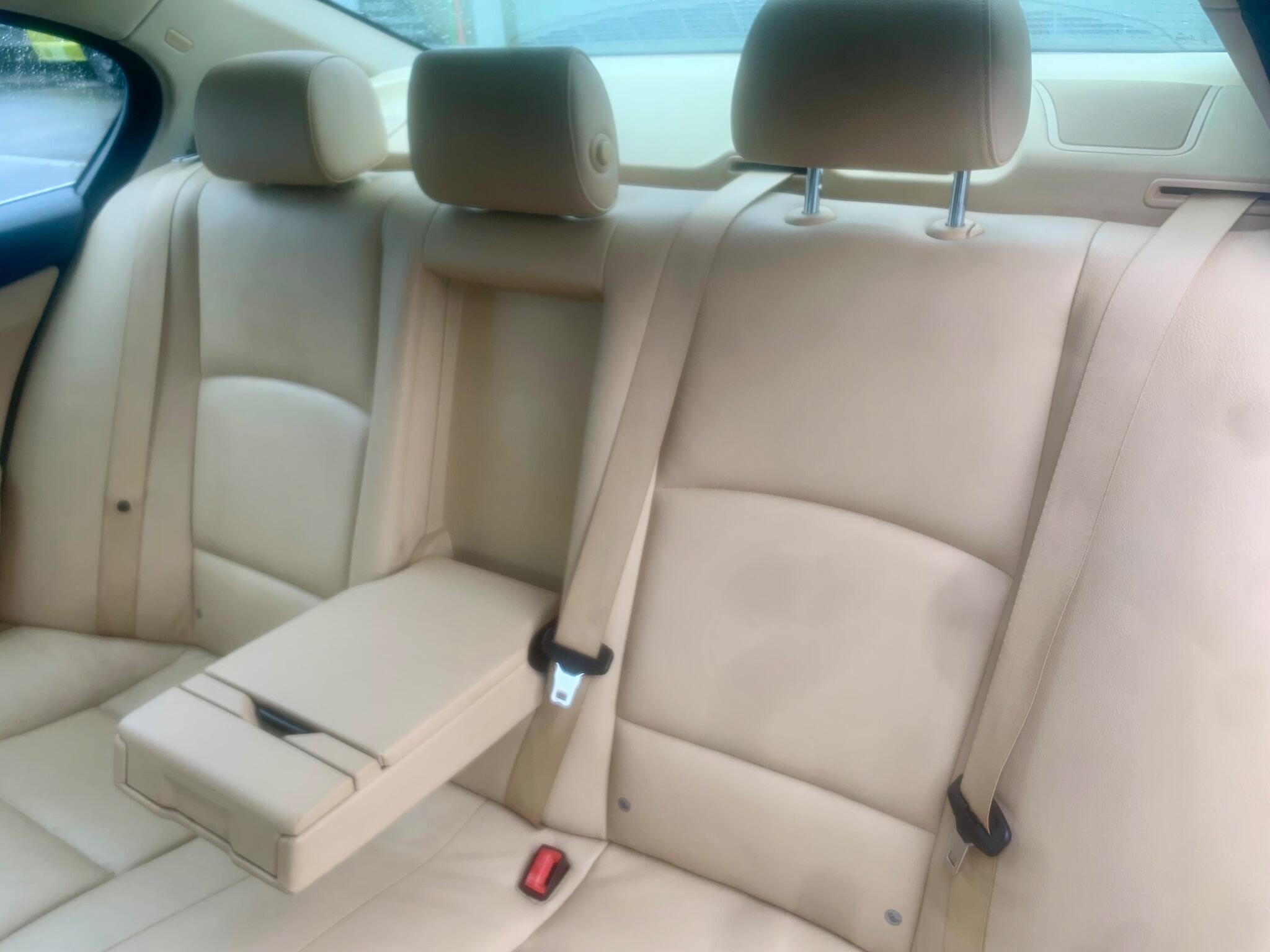 BMW 5 Series view 50