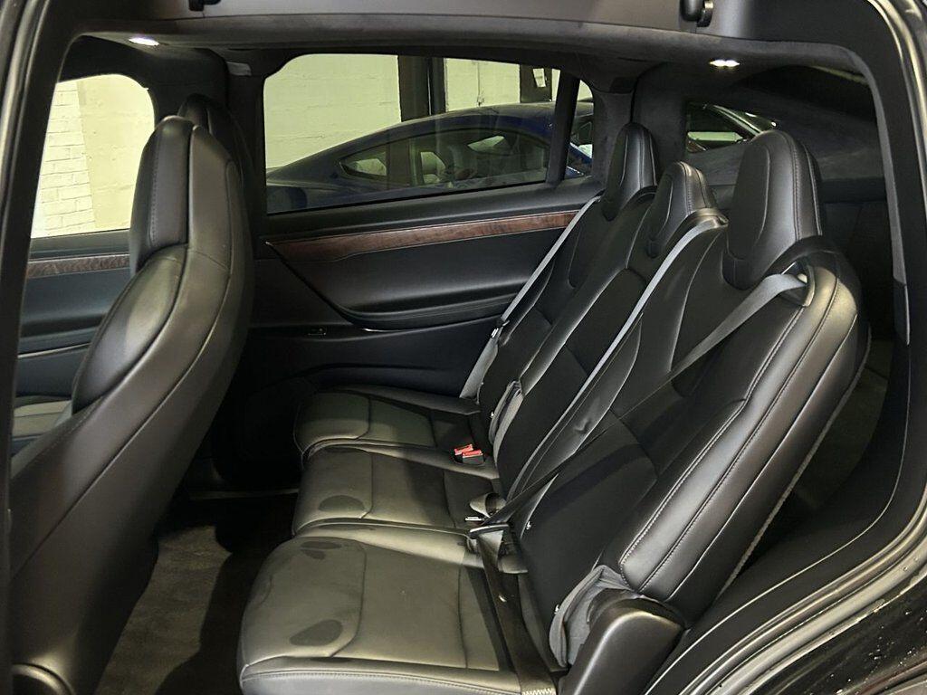 Tesla Model X view 60