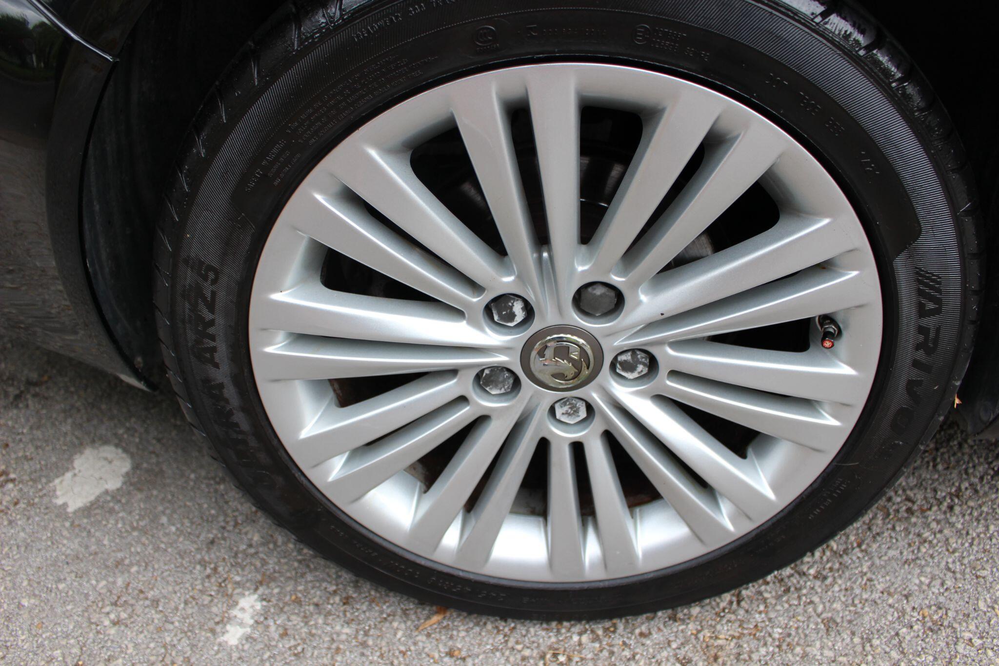 Vauxhall Insignia view 25