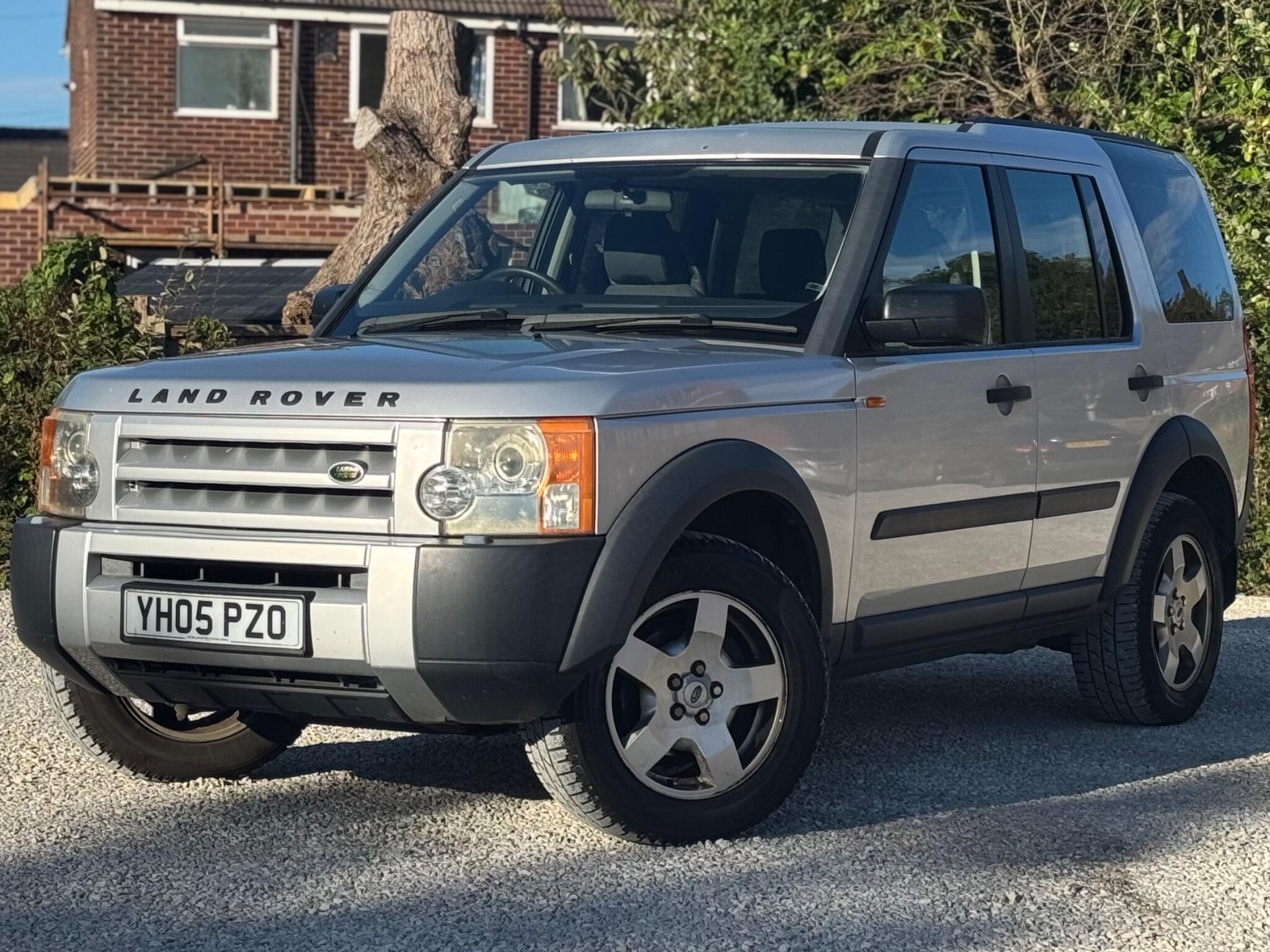 Land Rover Discovery view 2