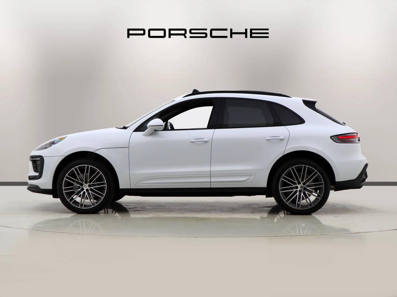 Porsche Macan view 7