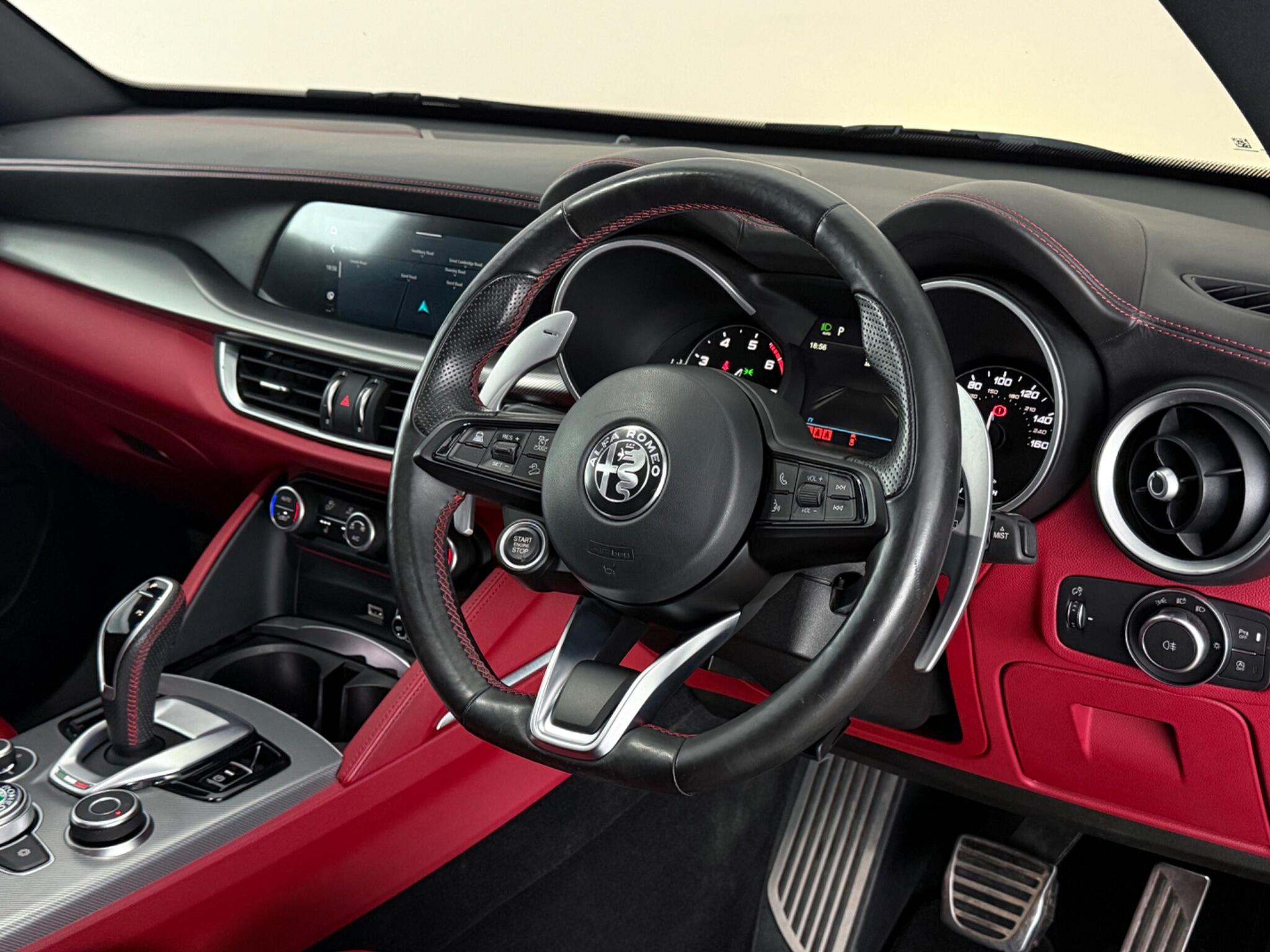 Alfa Romeo Stelvio view 3