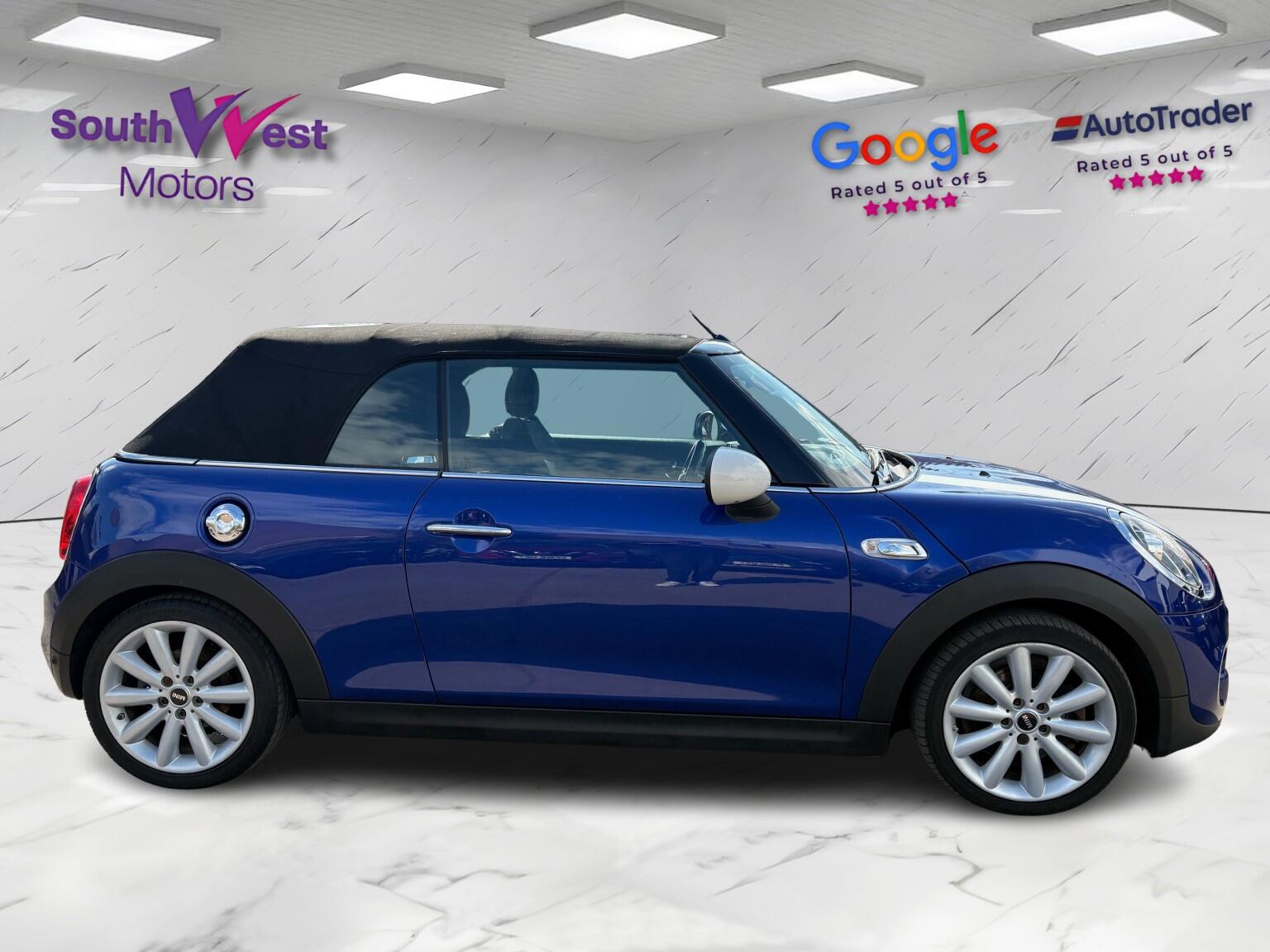 Mini Convertible view 5