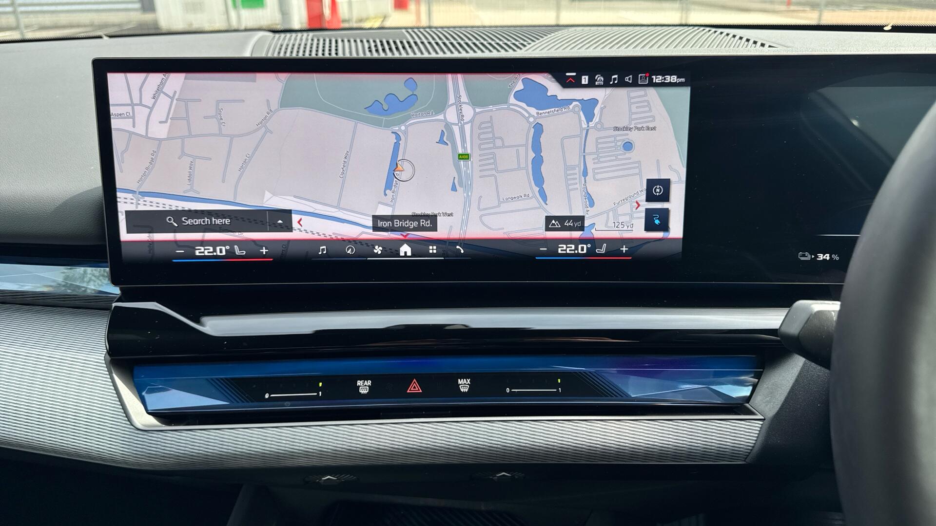 BMW i5 view 8