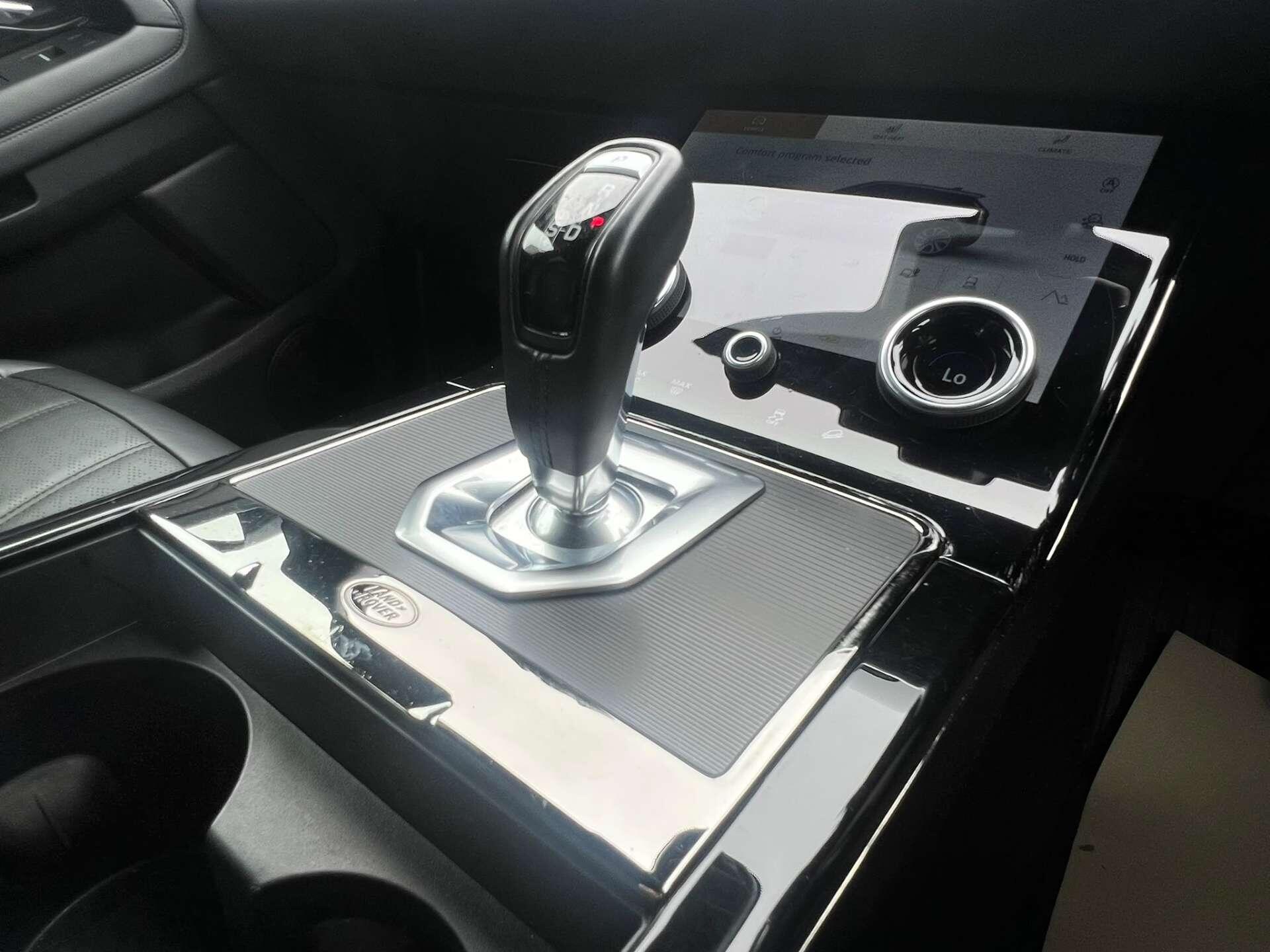 Land Rover Range Rover Evoque view 37