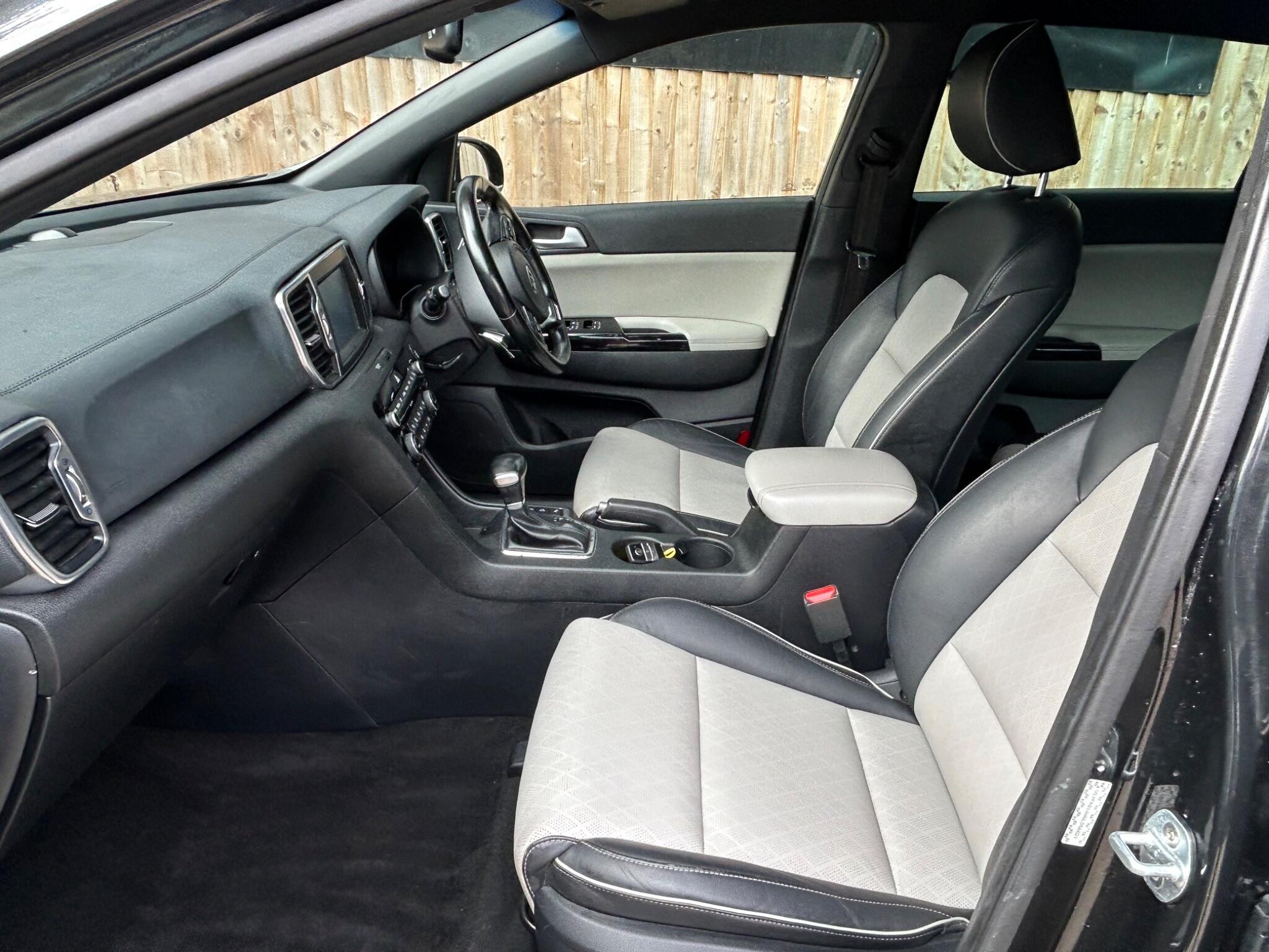 Kia Sportage view 4