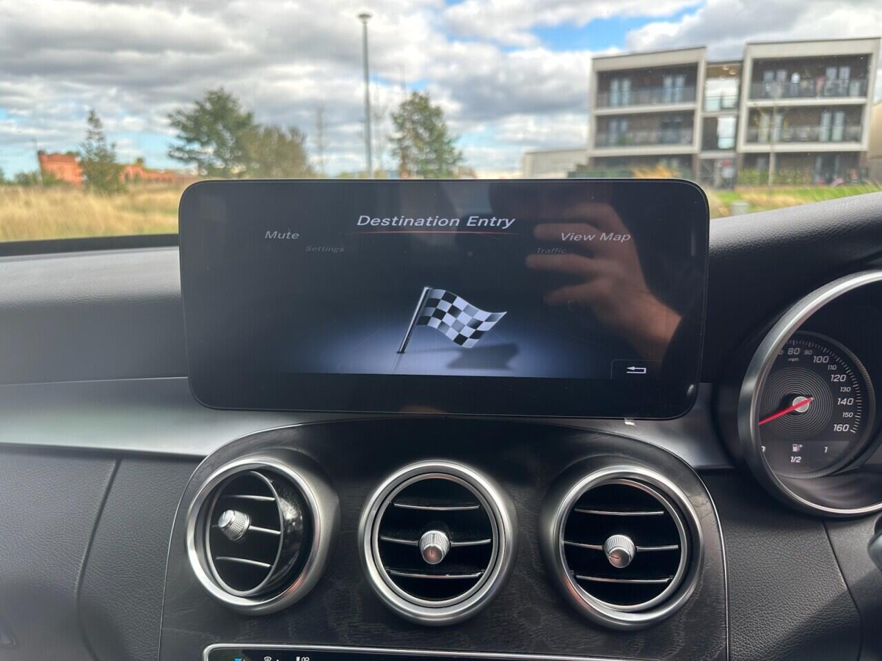 Mercedes-Benz C-Class view 33