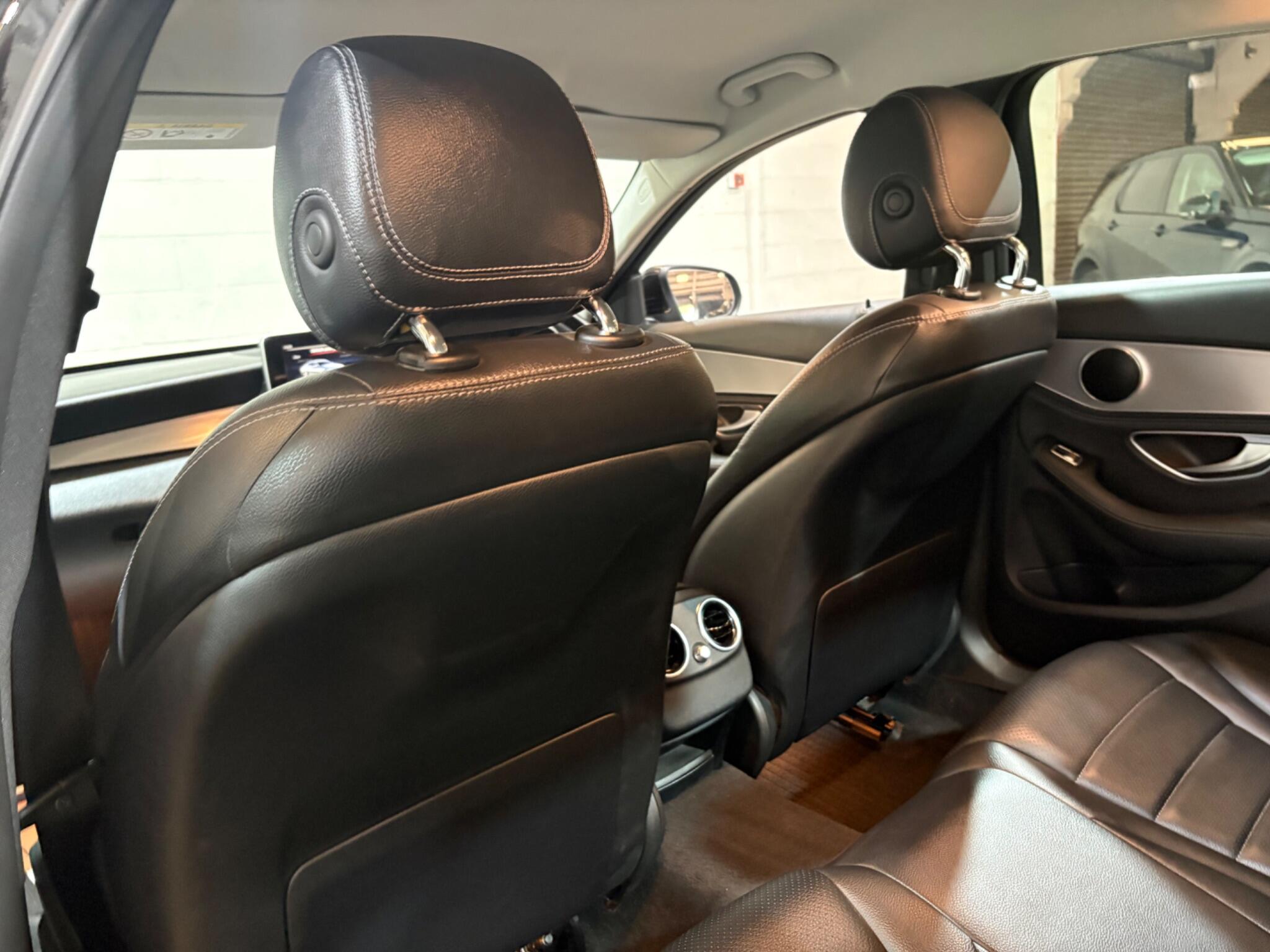 Mercedes-Benz C Class view 43