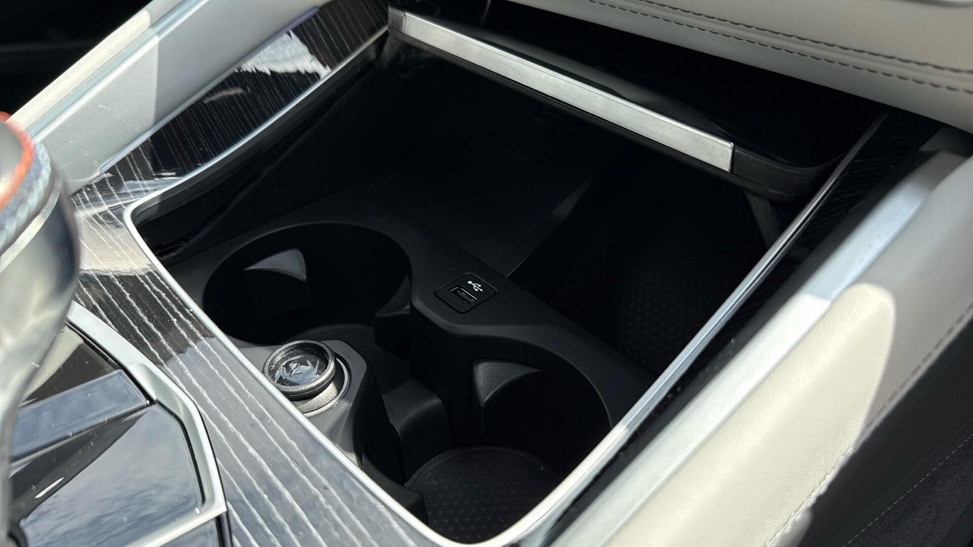 BMW X5 M view 26