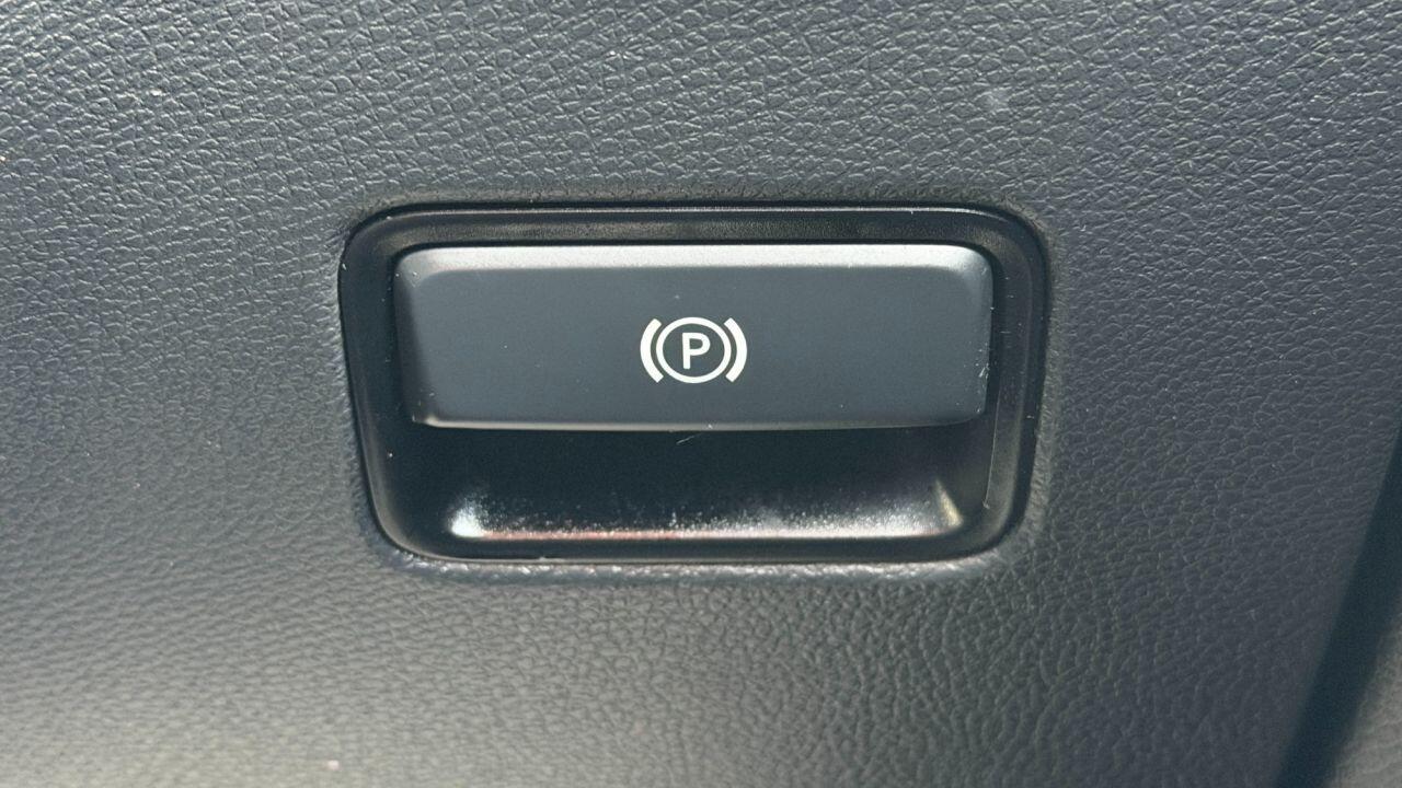 Mercedes-Benz B Class view 31