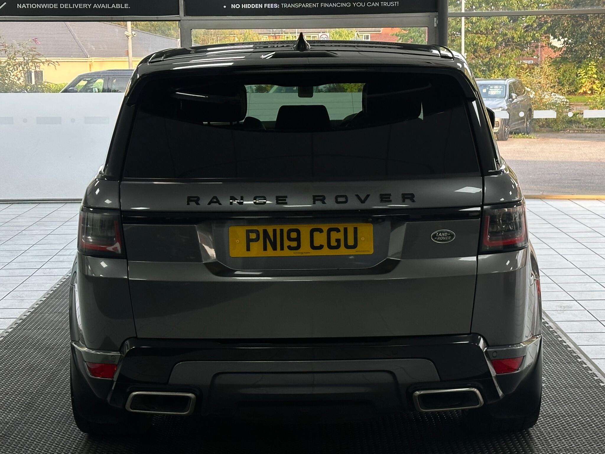 Land Rover Range Rover Sport view 13