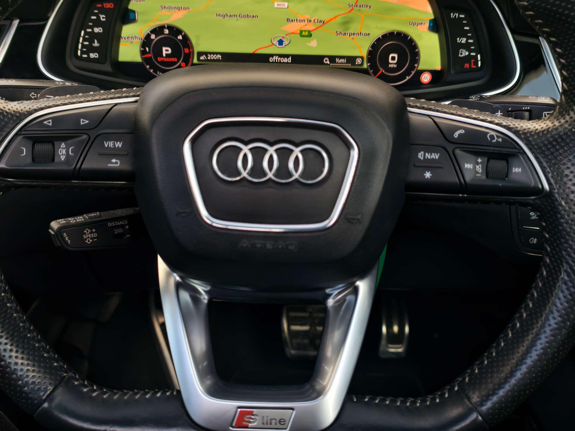 Audi Q7 view 36