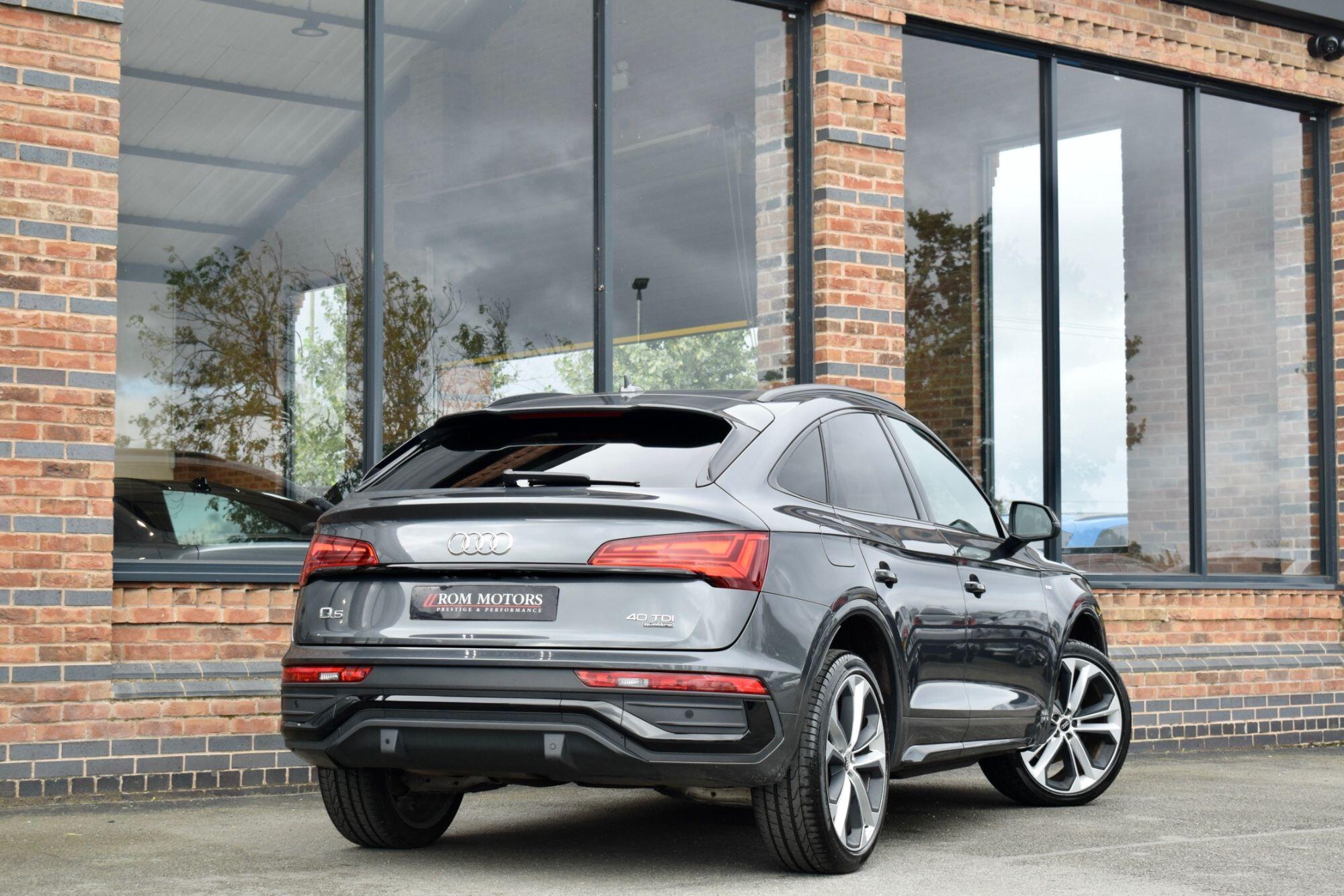 Audi Q5 view 2