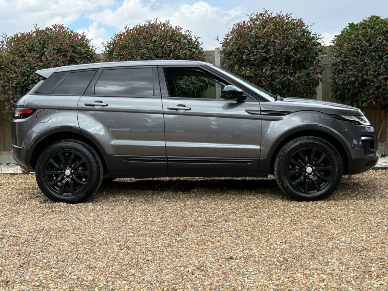 Land Rover Range Rover Evoque view 9