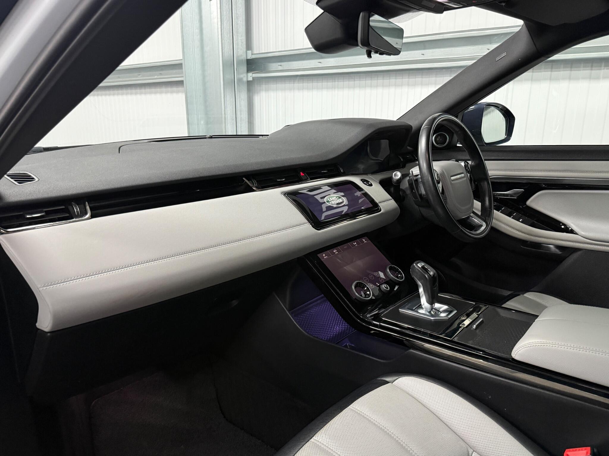 Land Rover Range Rover Evoque view 20