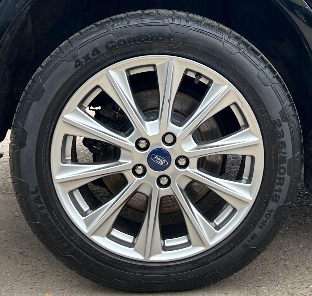 Ford Kuga view 11