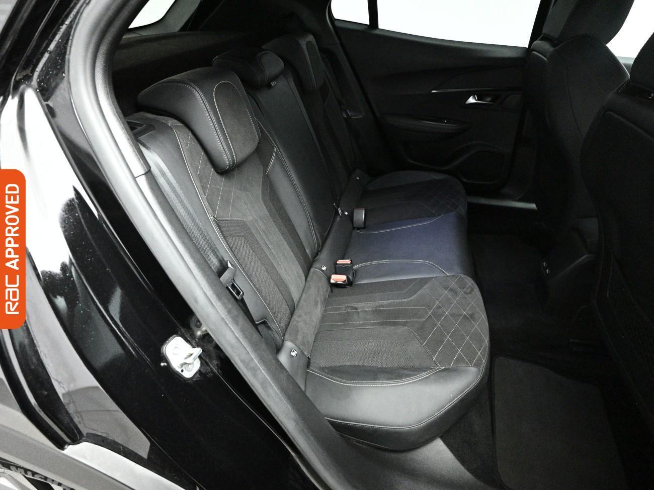 Peugeot E-2008 view 13