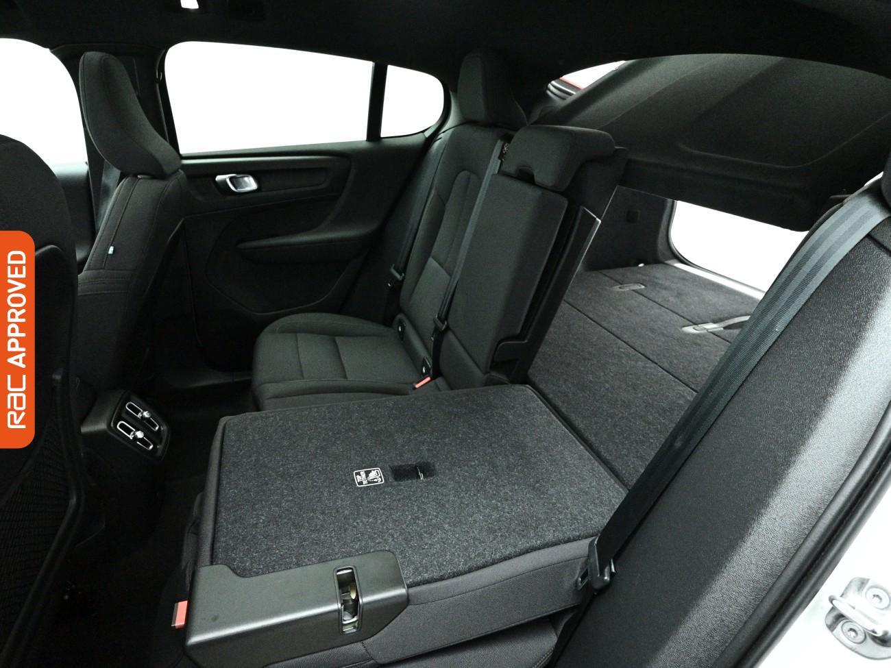 Volvo C40 view 30