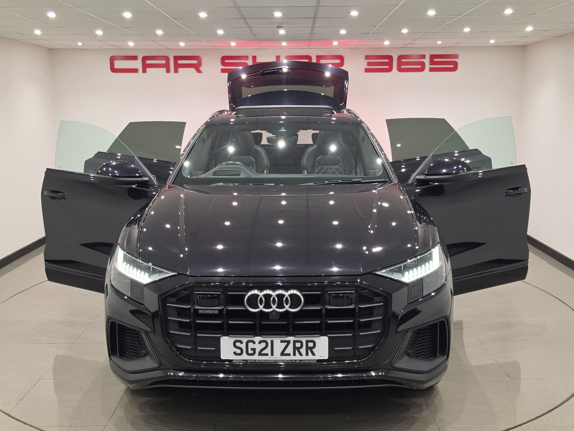 Audi Q8 view 47