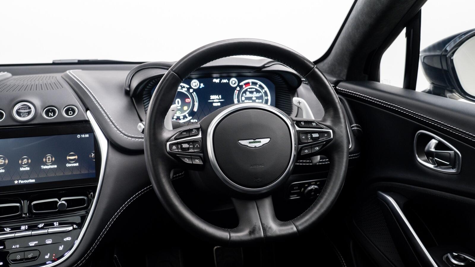Aston Martin DBX view 11