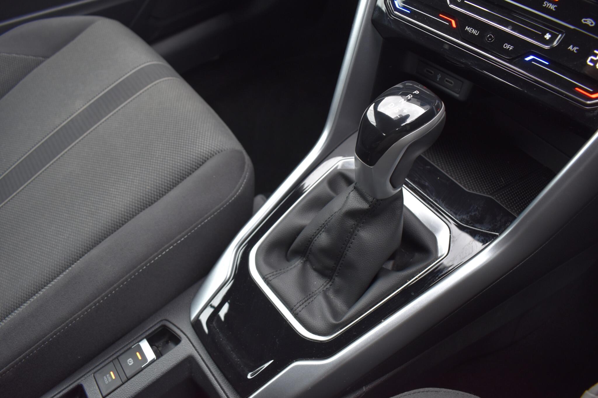 T-Roc - 1.5 TSI Style DSG 2WD Euro 6 (s/s) 2dr - Image 26