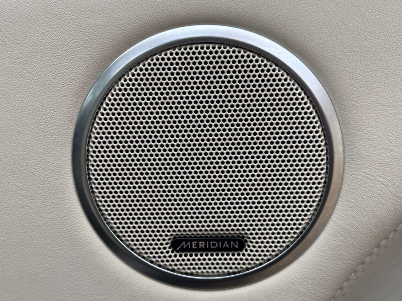 Land Rover Range Rover view 12