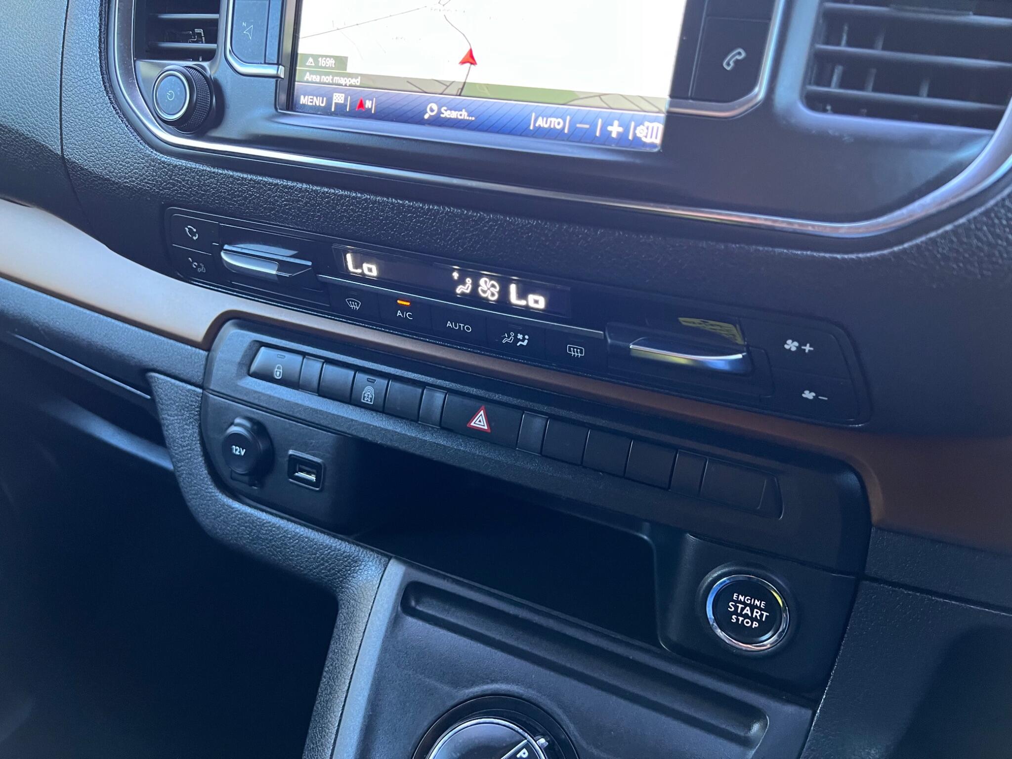 Toyota Proace Verso view 19