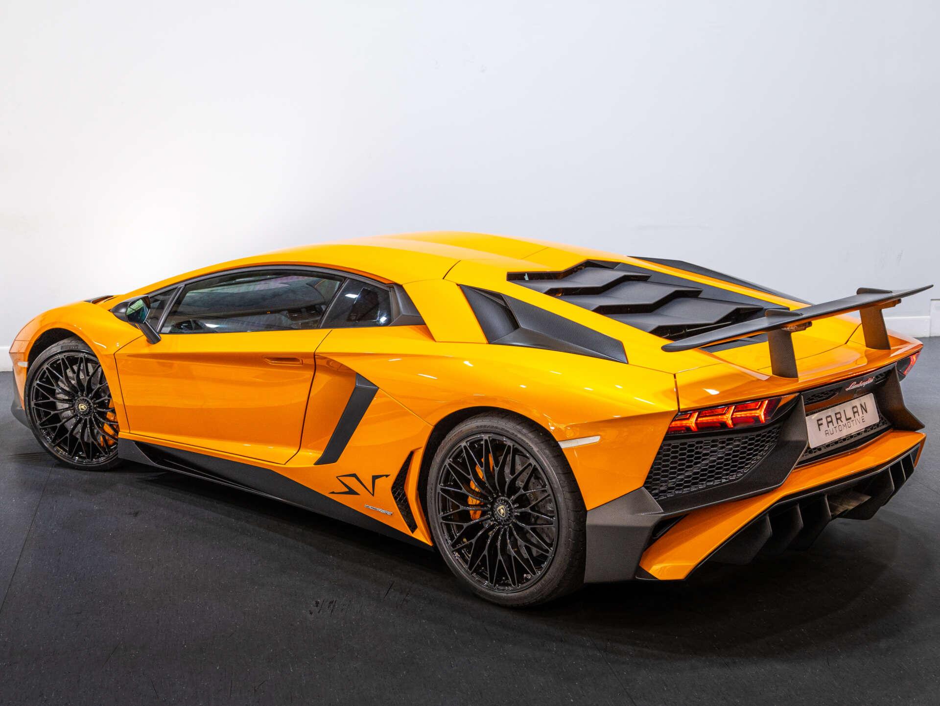 Lamborghini Aventador view 28