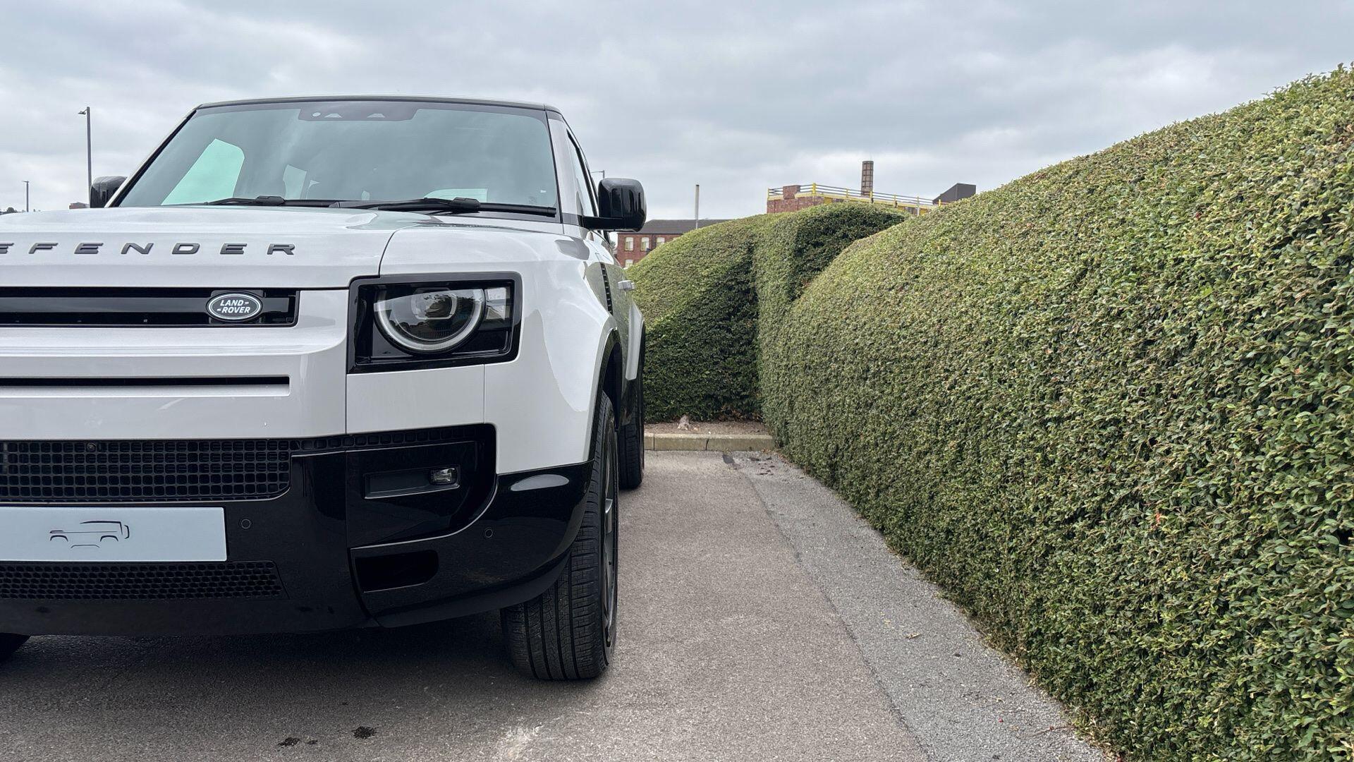 Land Rover Defender view 6